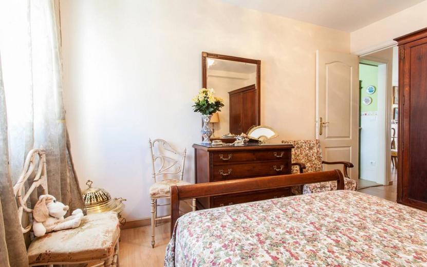 Double Room - Photo 5