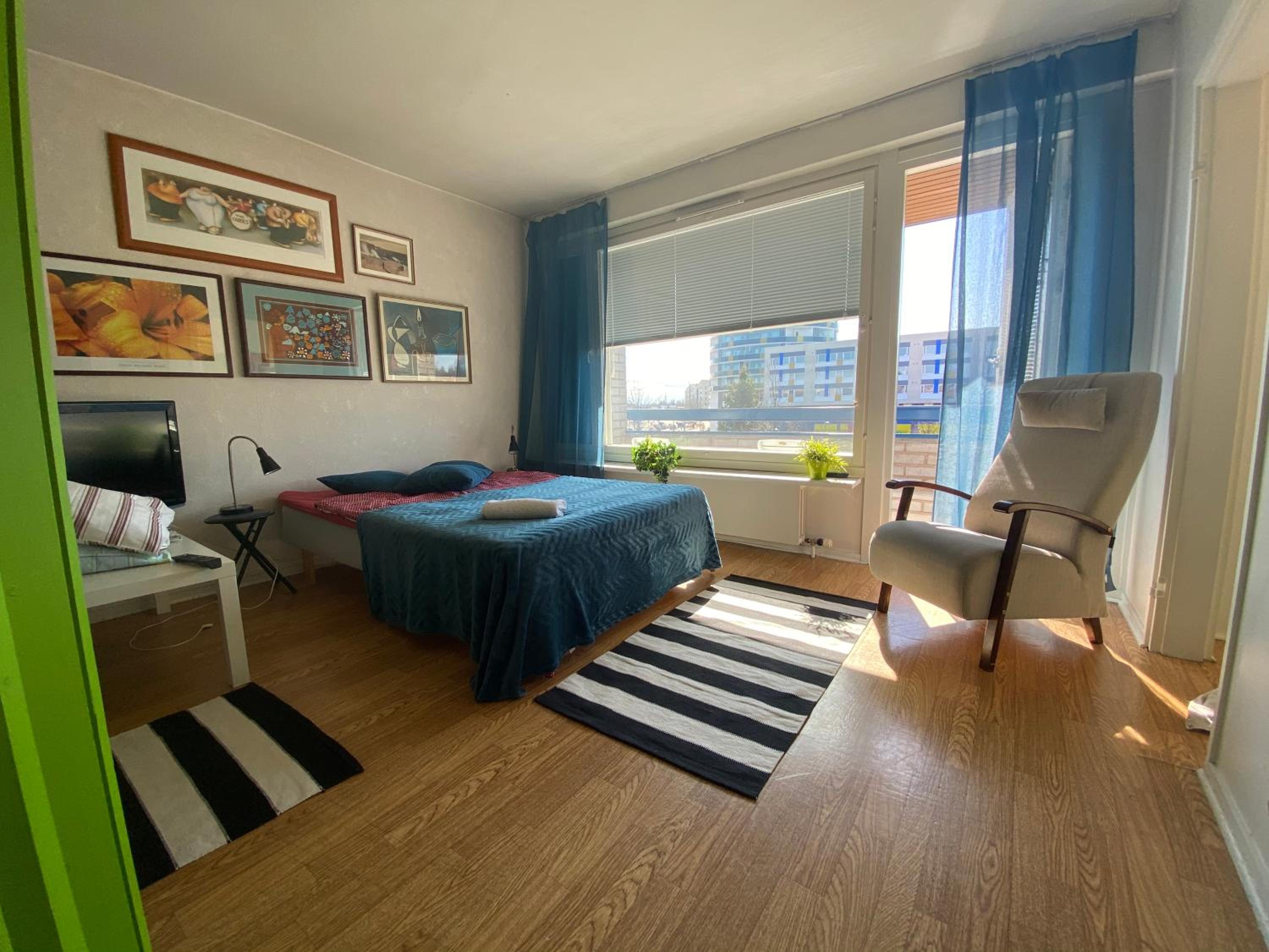 One-Bedroom Apartment - Photo 1
