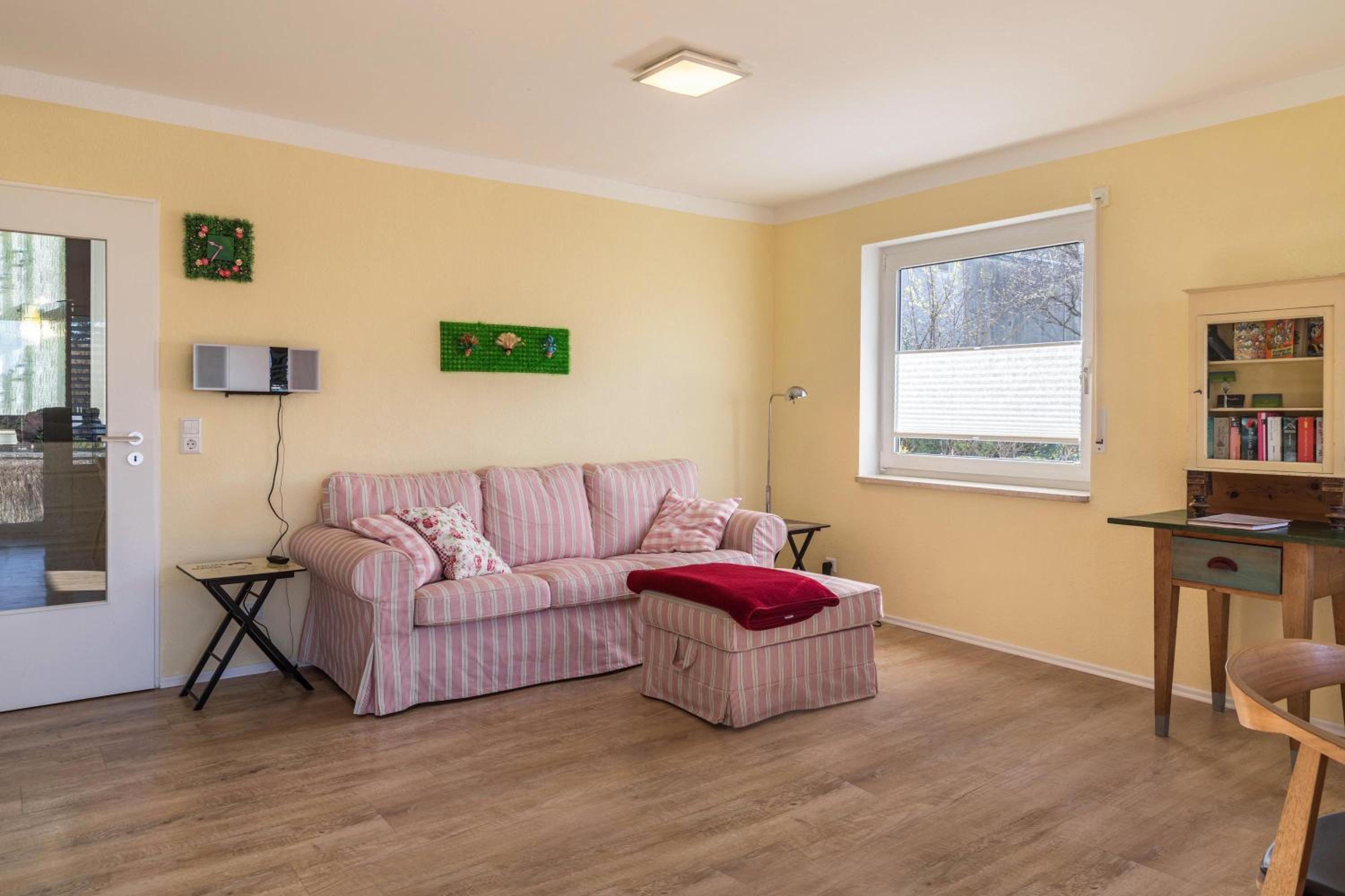 Superior One-Bedroom Apartment