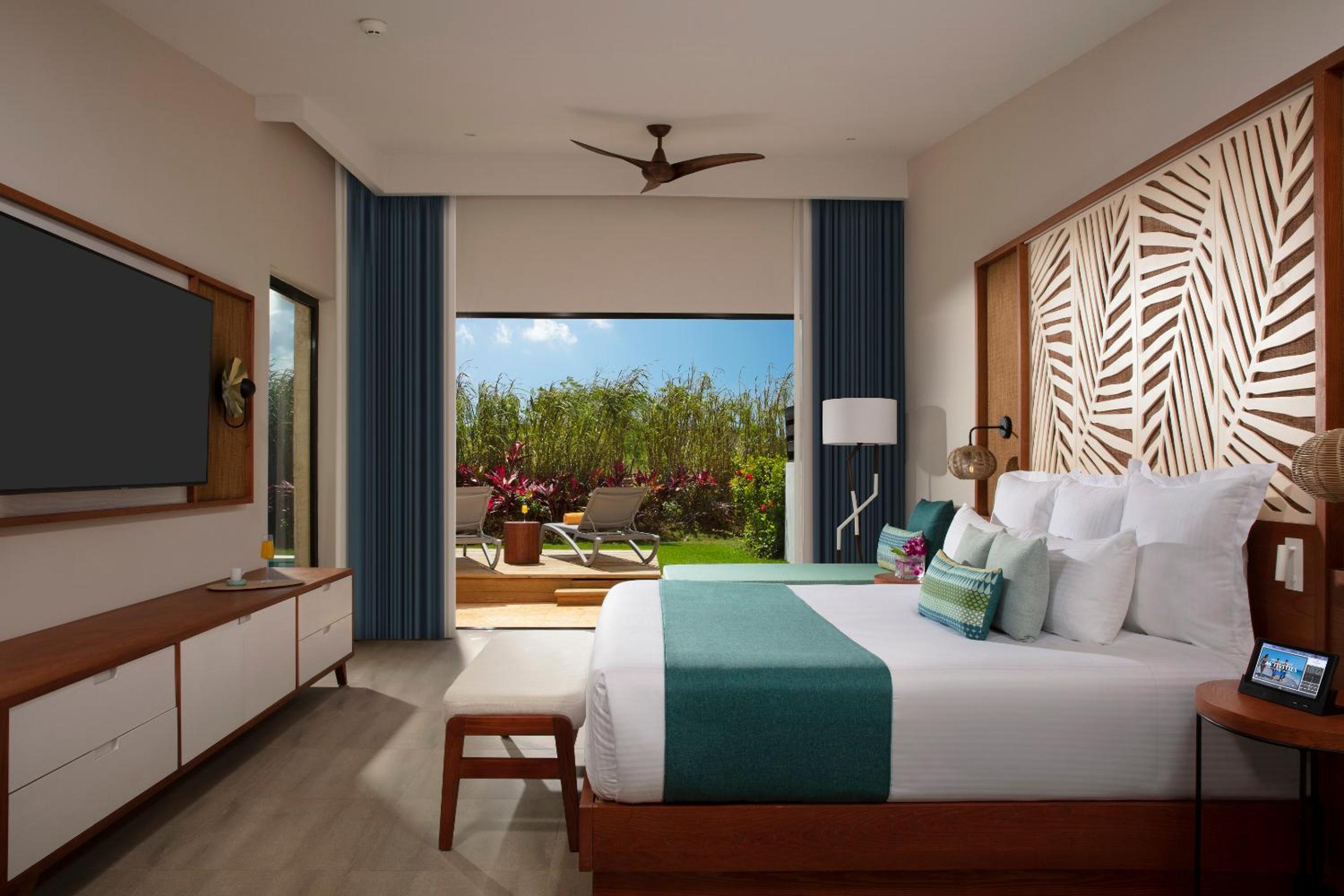 Preferred Club Two-Bedroom Swimout Villa - Photo 1