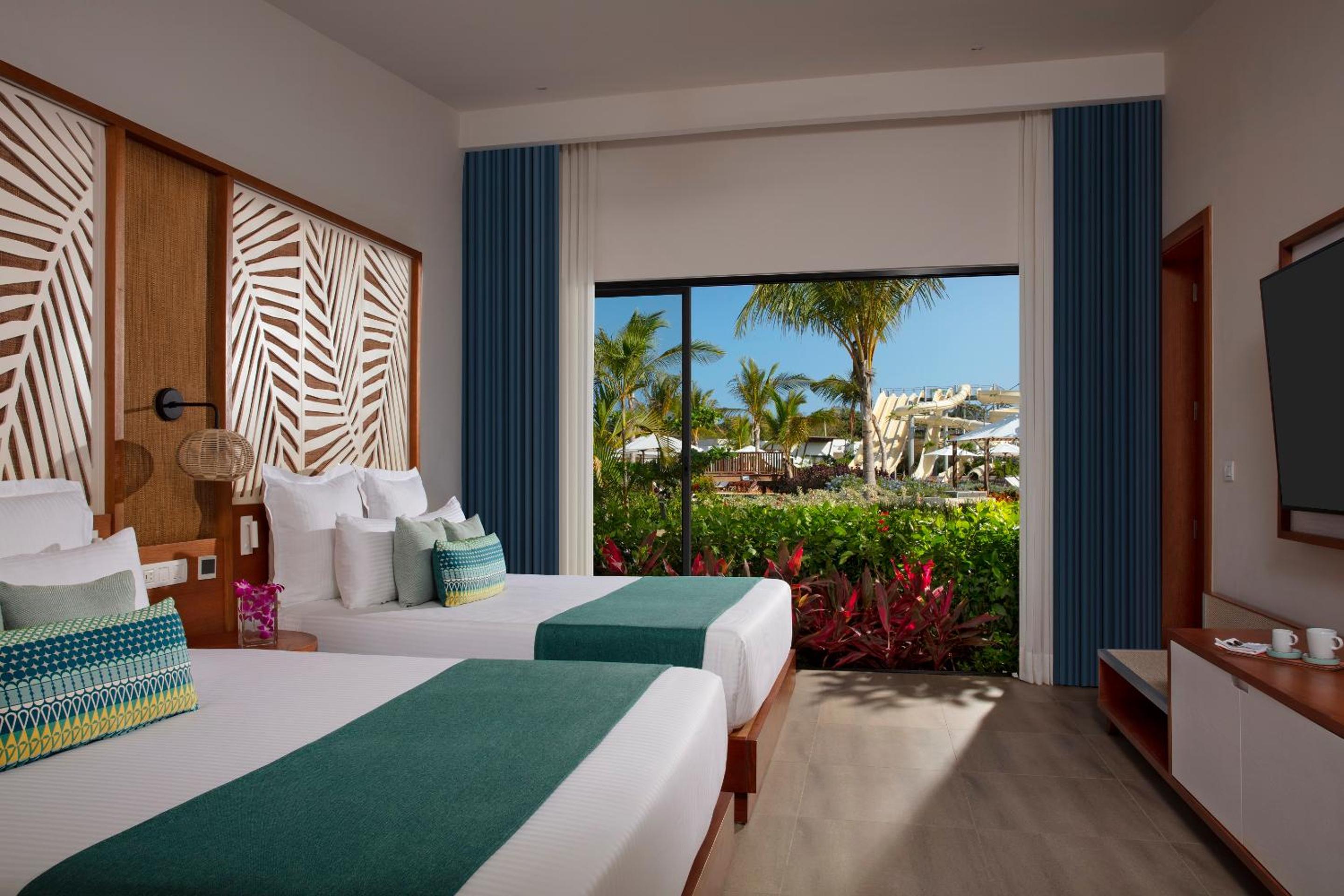 Preferred Club Two-Bedroom Swimout Villa - Photo 4
