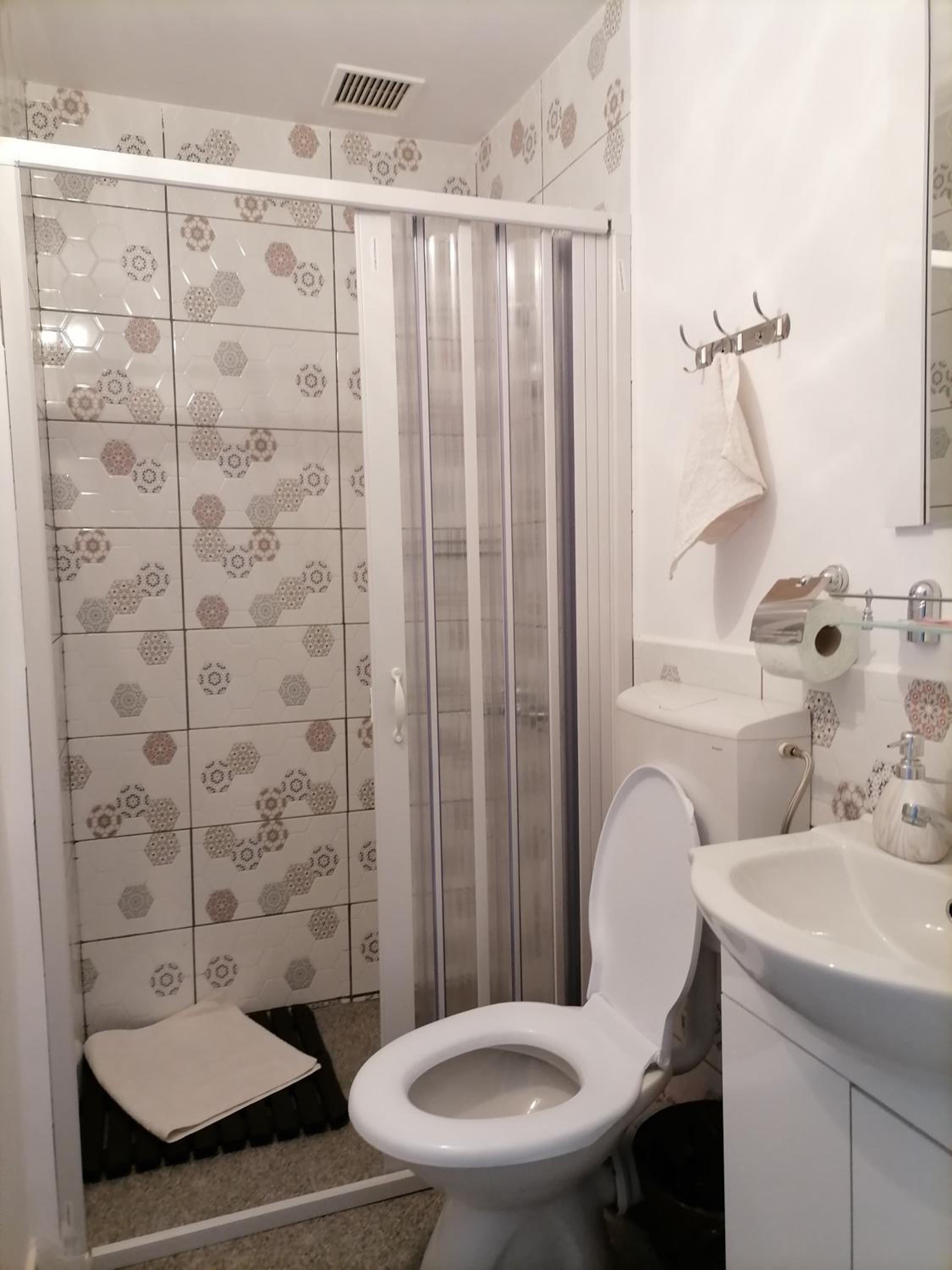 Triple Room with Bathroom photo 3