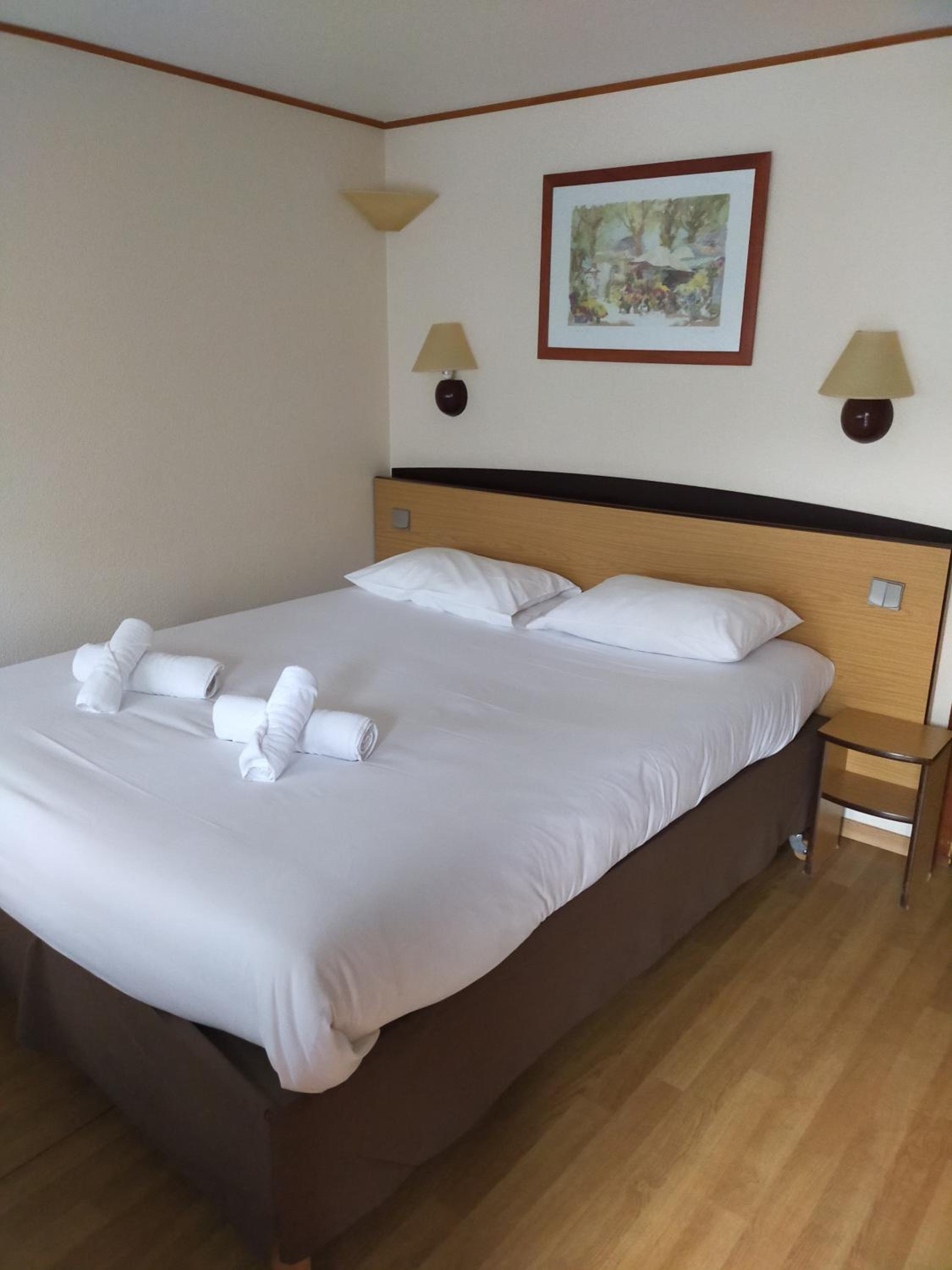 Double Room - Photo 10