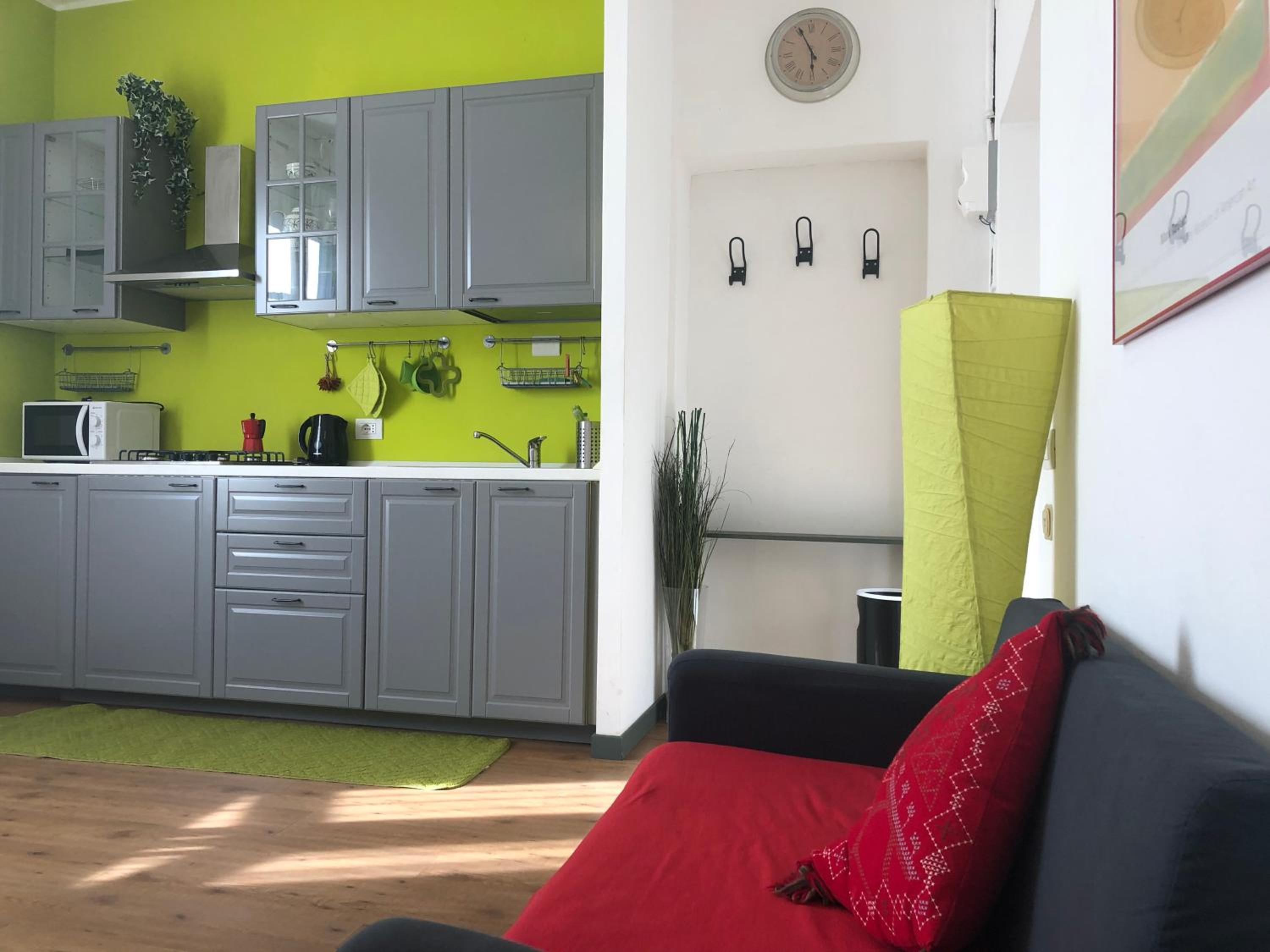 One-Bedroom Apartment - Photo 12