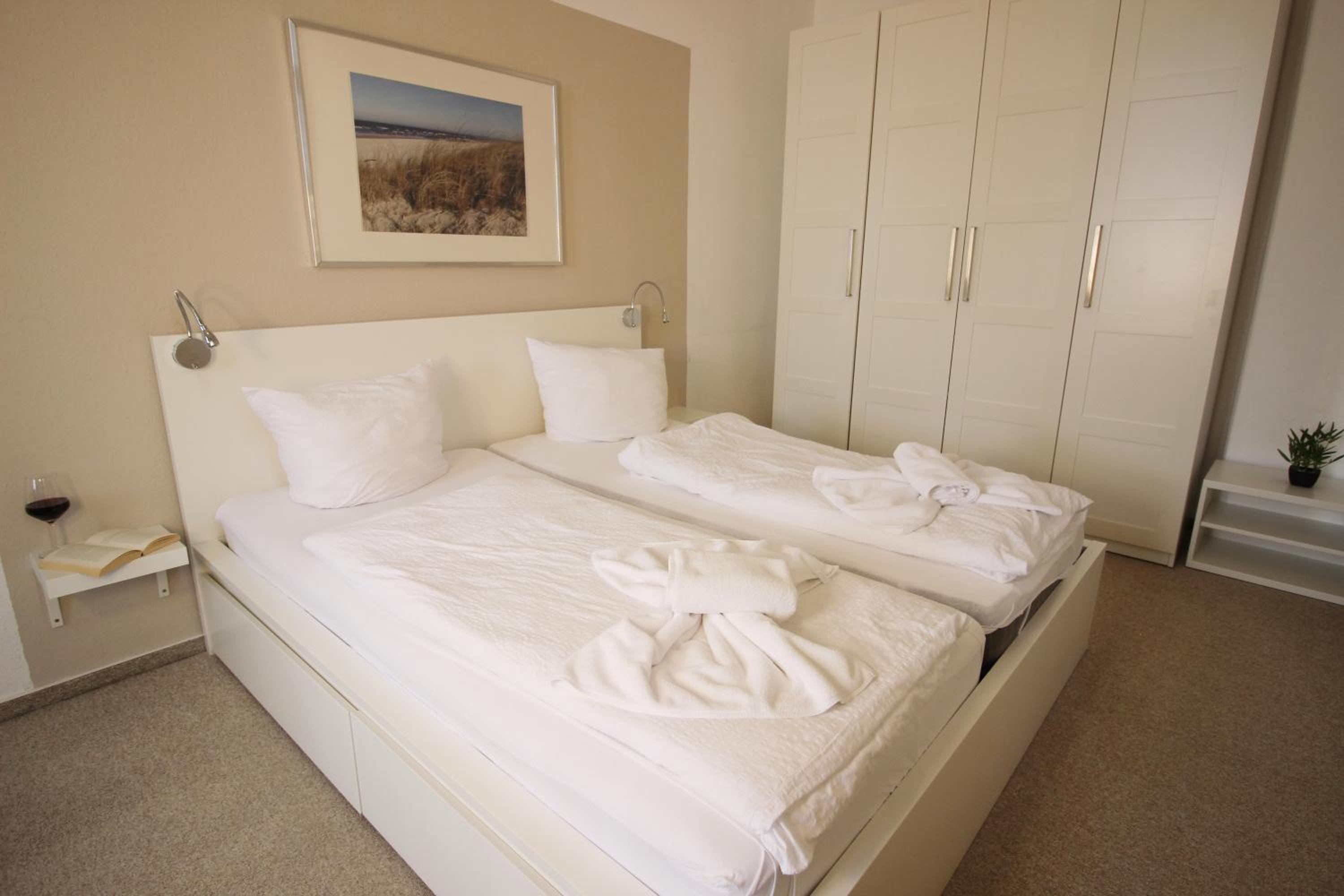 One-Bedroom Apartment with Sofa Bed