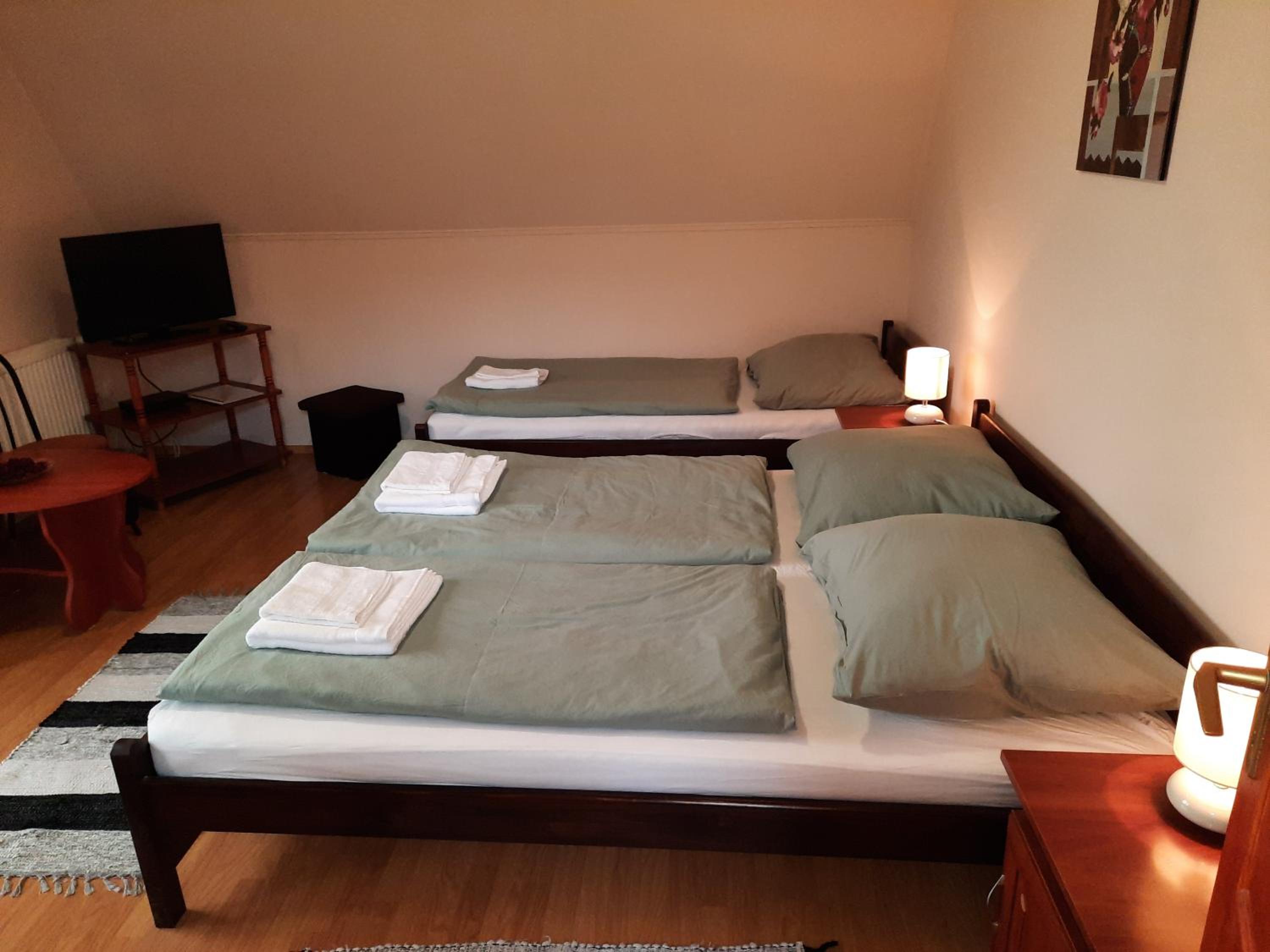 Standard Triple Room photo 3