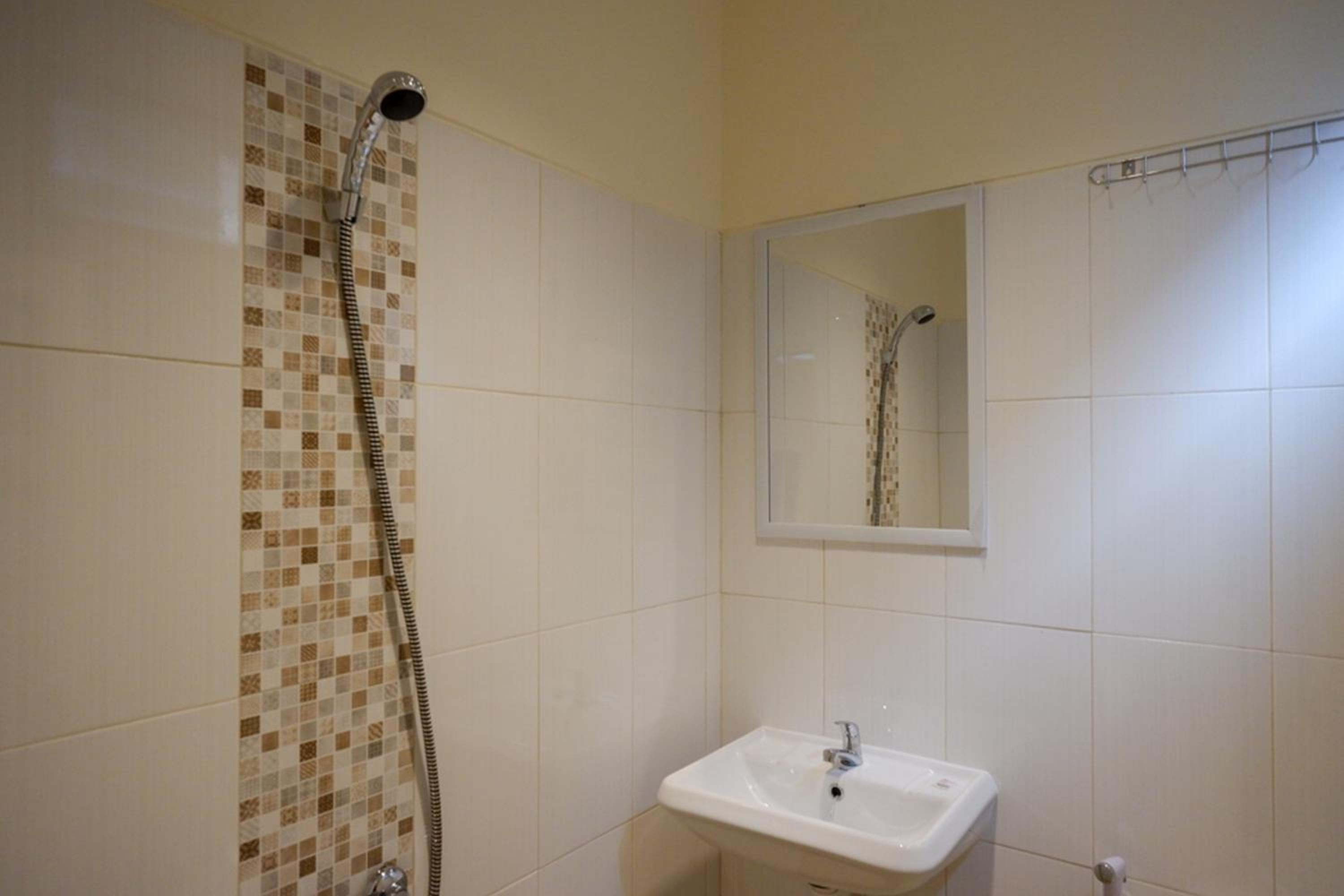 Standard Double Room - Photo 6