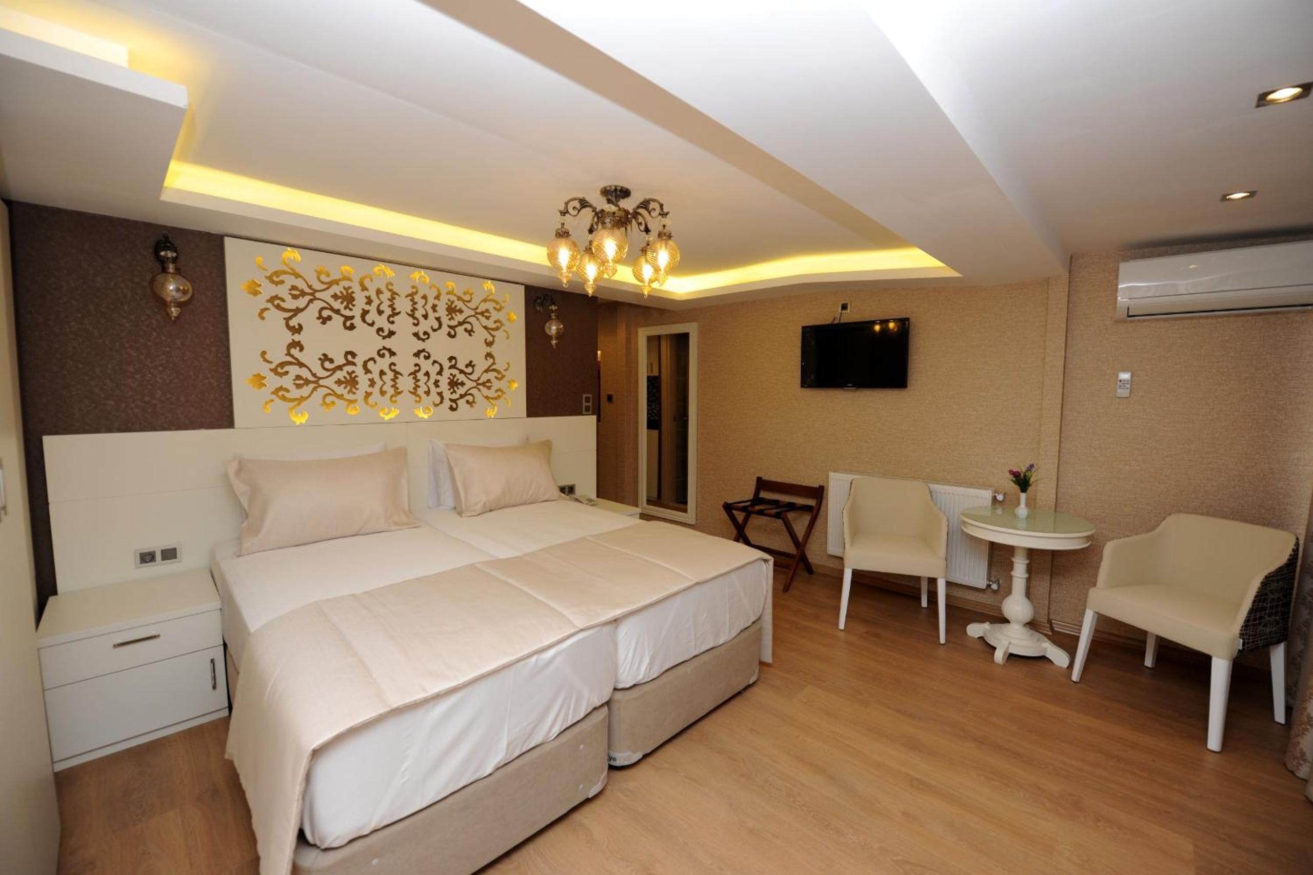 Superior Double or Twin Room with Balcony photo 3