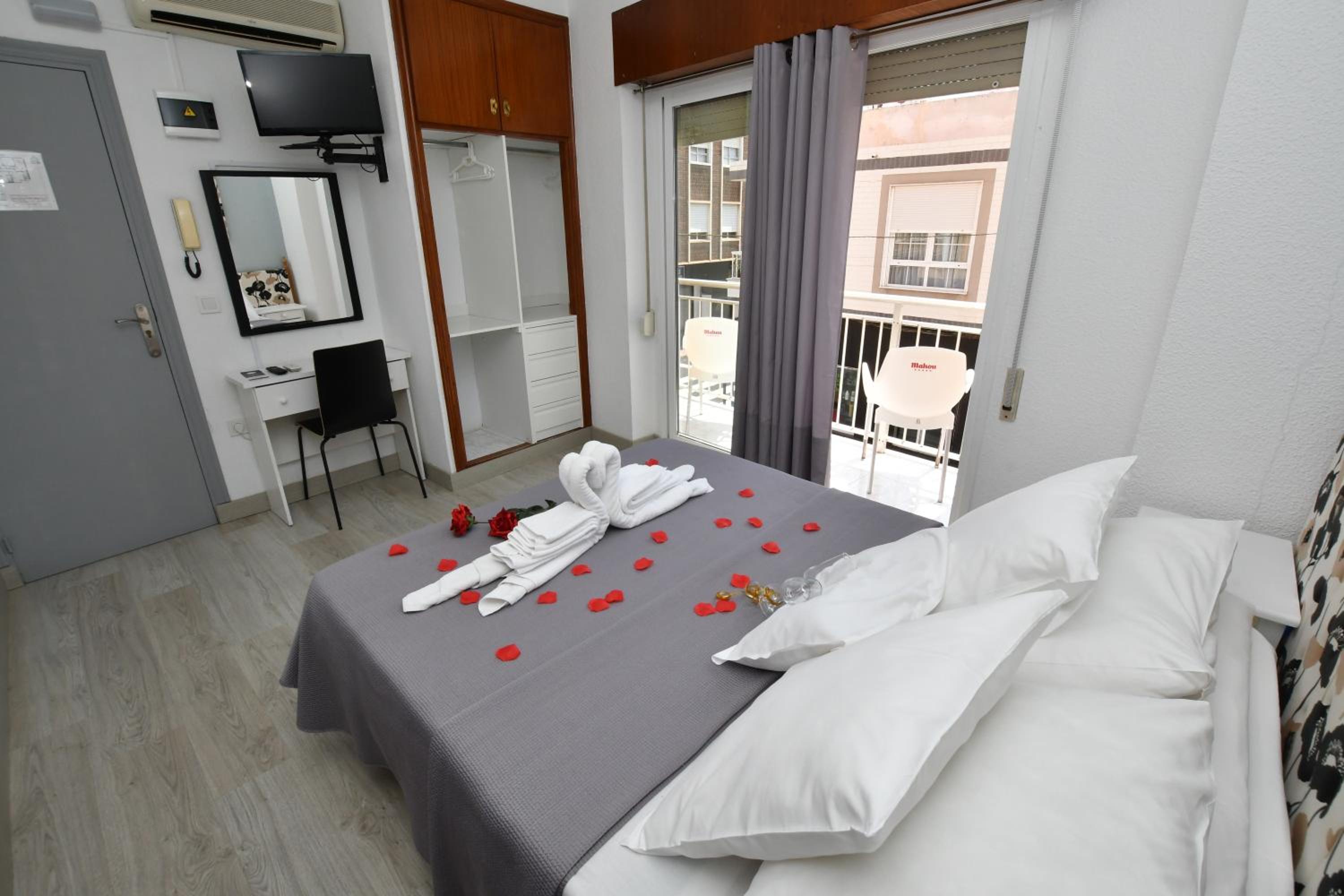 Double Room - Photo 40