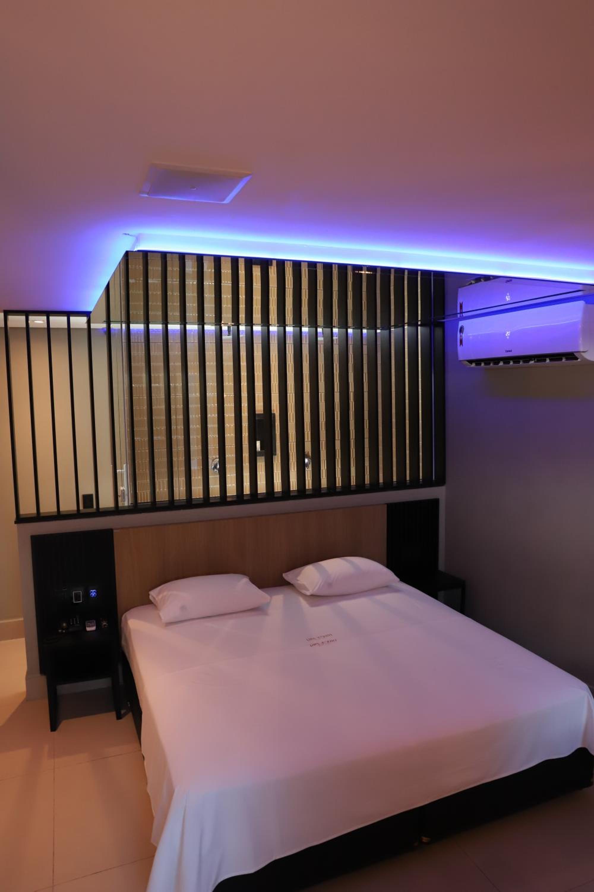 King Room with Spa Bath - Photo 6