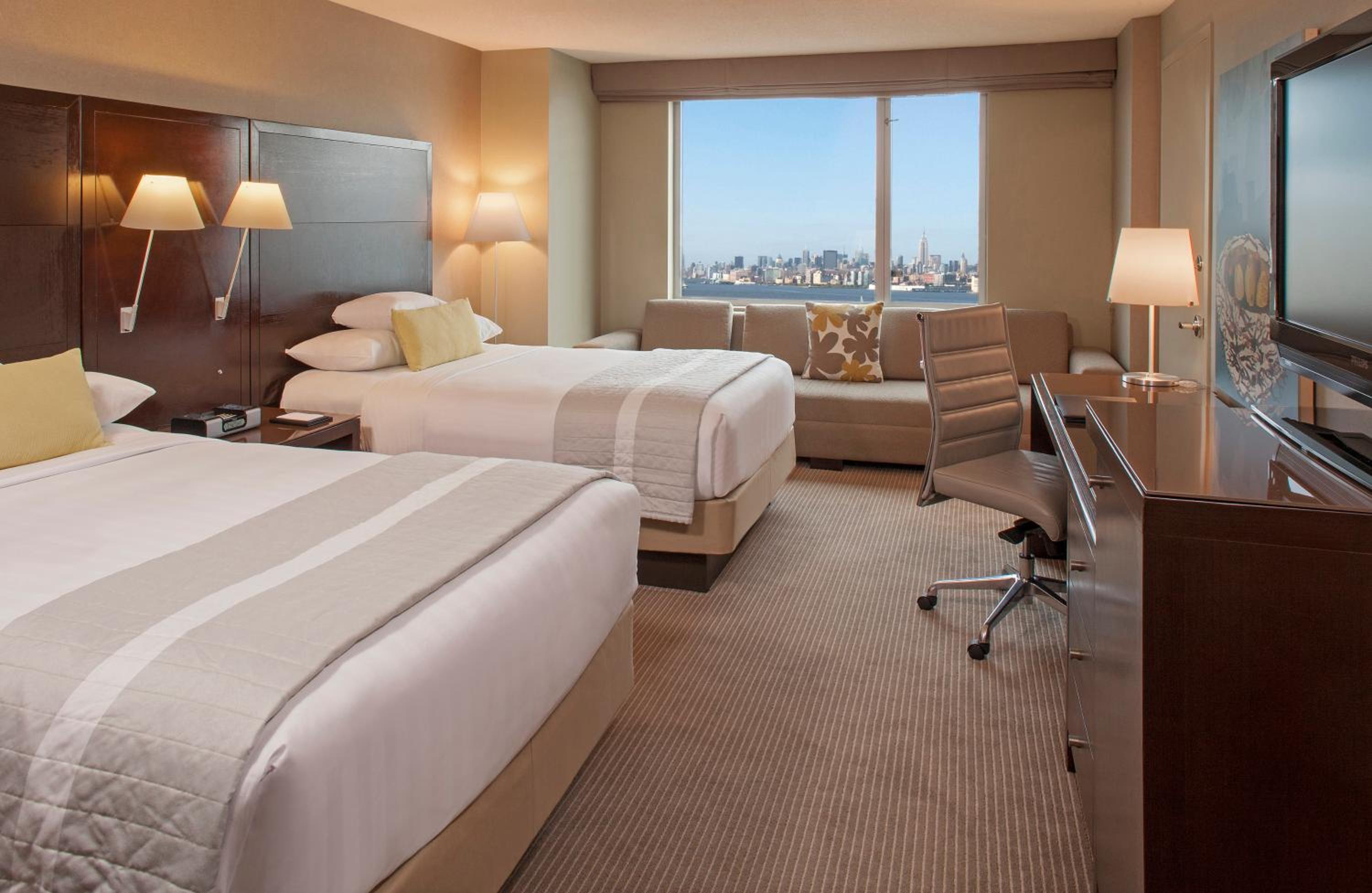 Double Room with Two Double Beds and New York City View - Photo 4