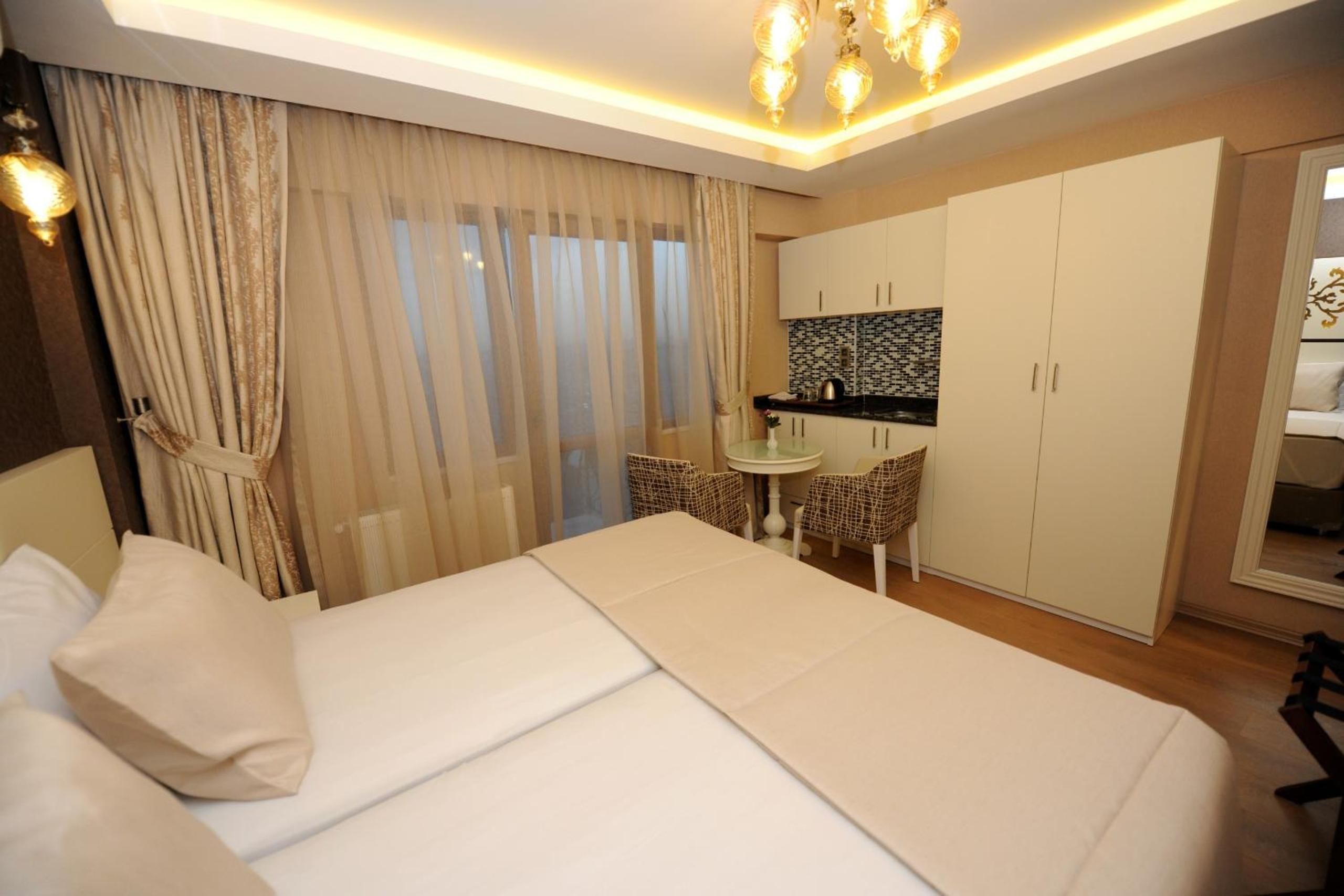 Standard Double or Twin Room with Balcony photo 3
