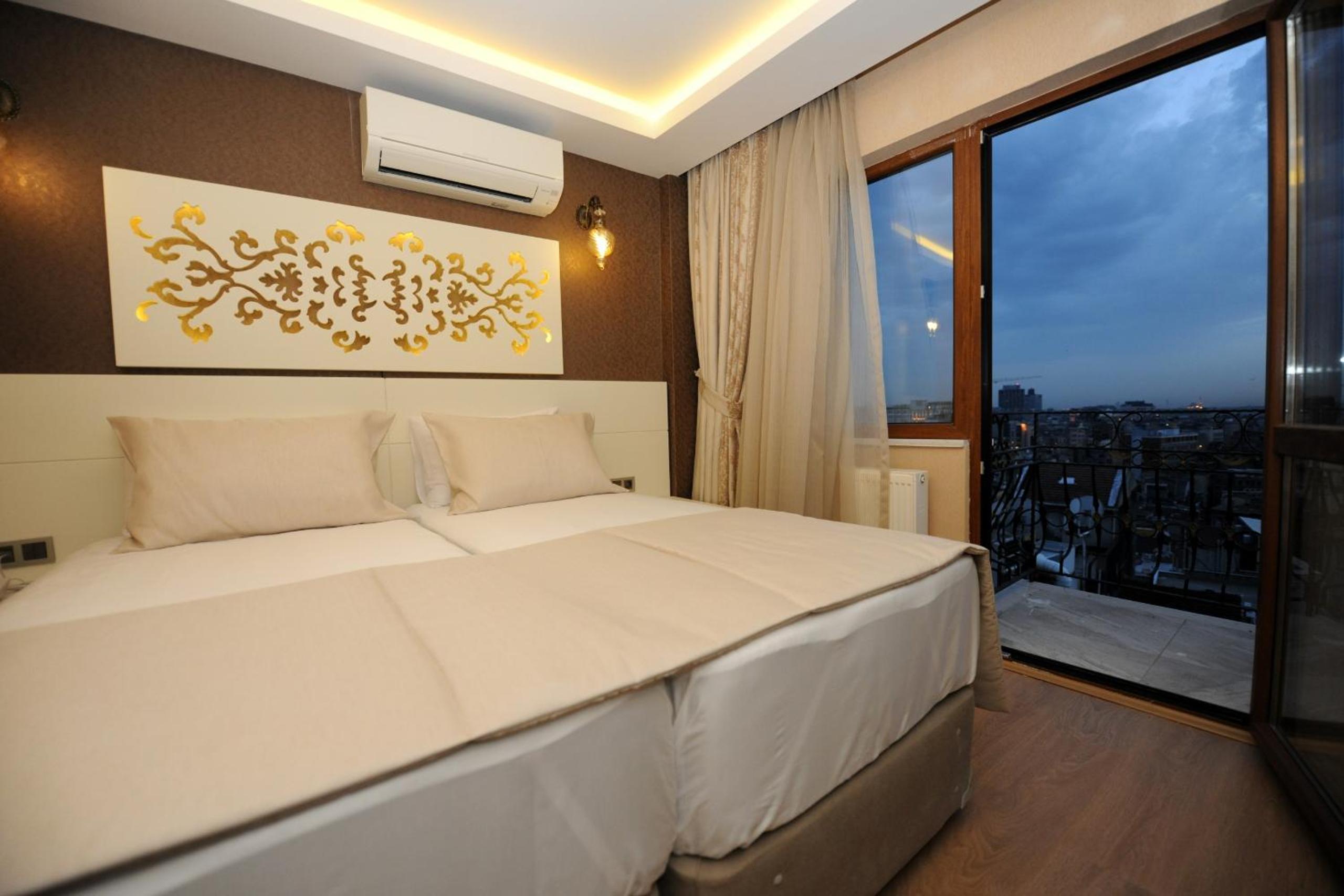 Standard Double or Twin Room with Balcony photo 1