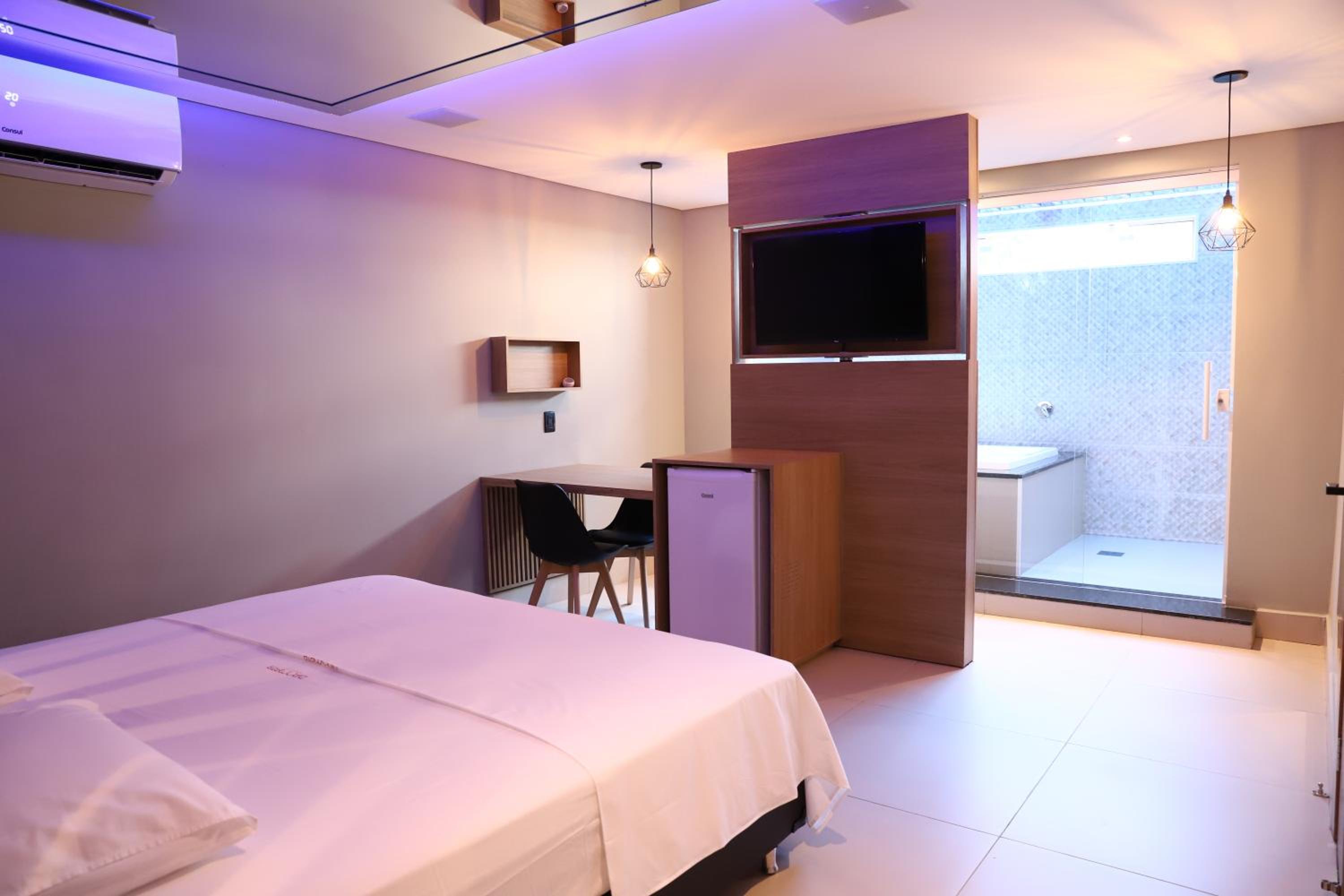 King Room with Spa Bath - Photo 8