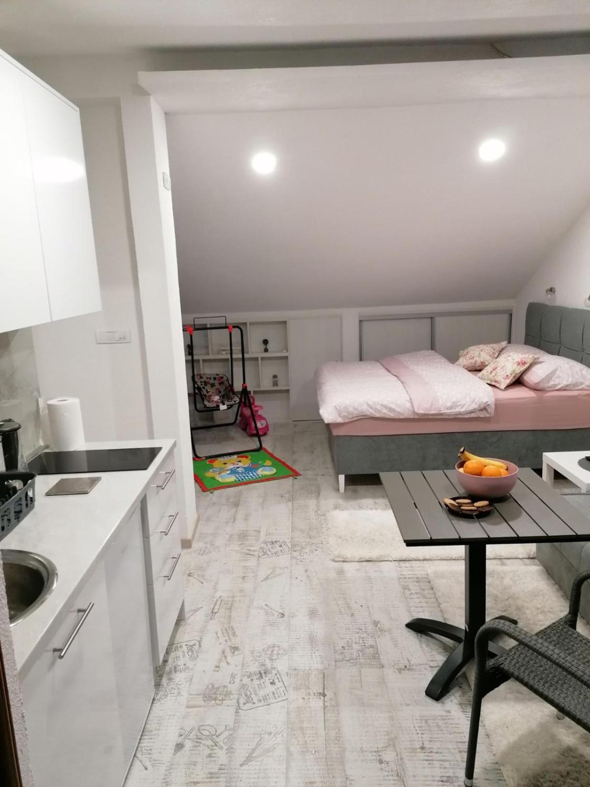 Apartment with Terrace