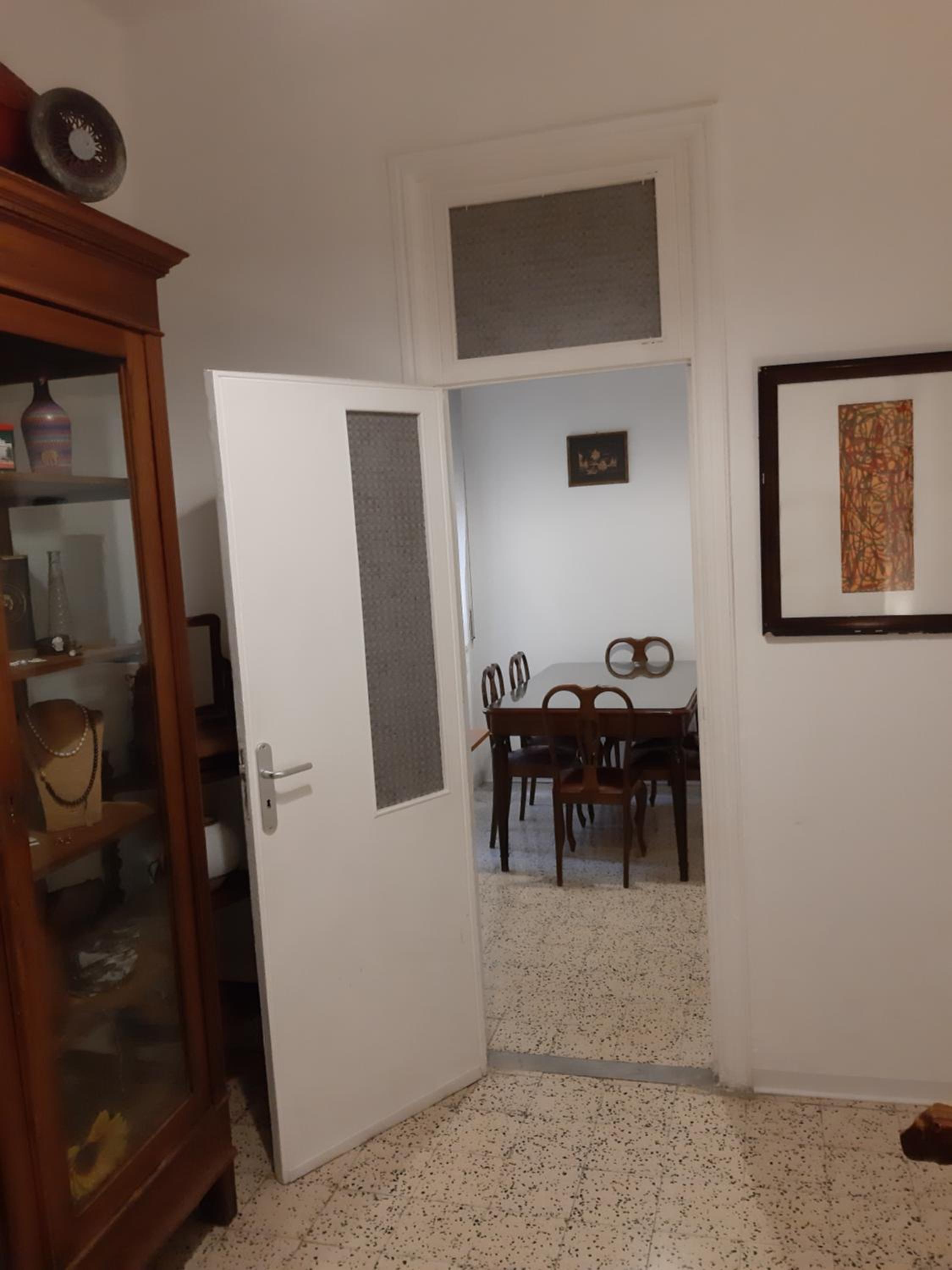 Double Room with Private Bathroom - Photo 2