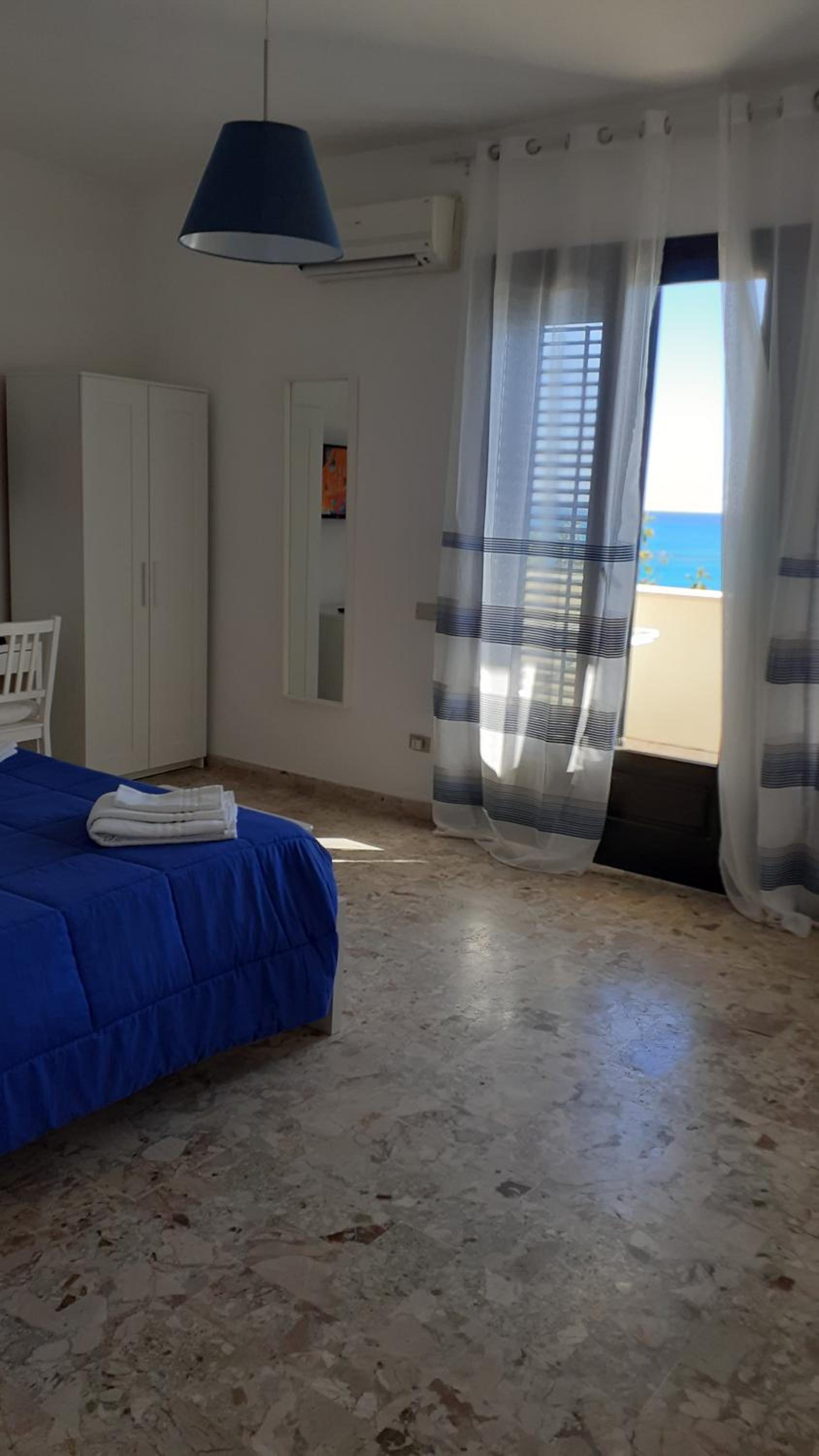 Two-Bedroom Apartment with Sea View photo 3