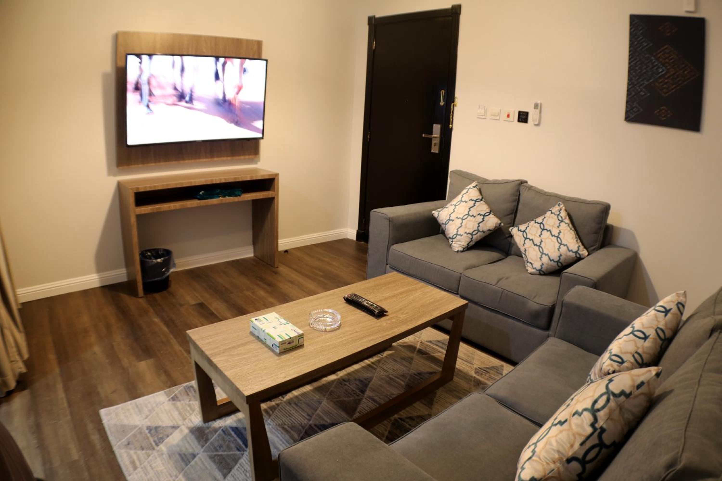 Two Bedroom Deluxe Apartment photo 1