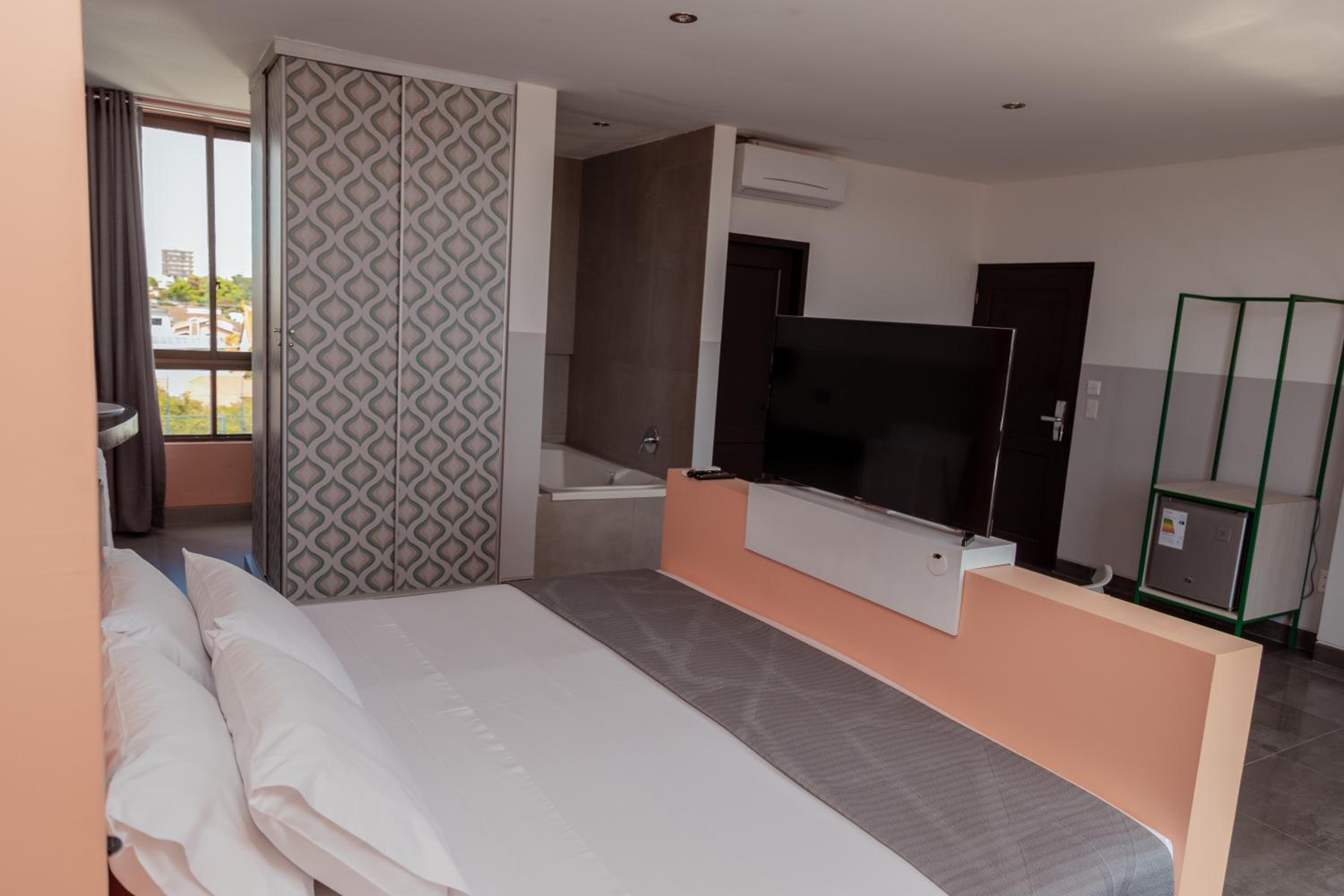 Queen Suite