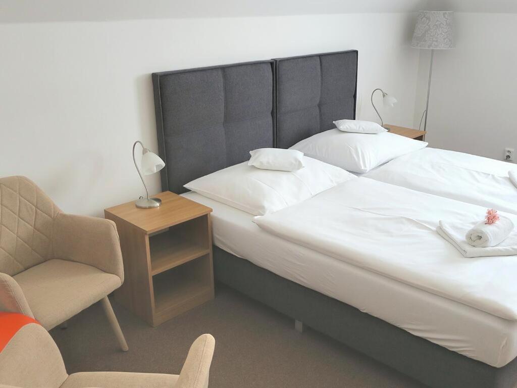 Superior Double or Twin Room - Photo 2