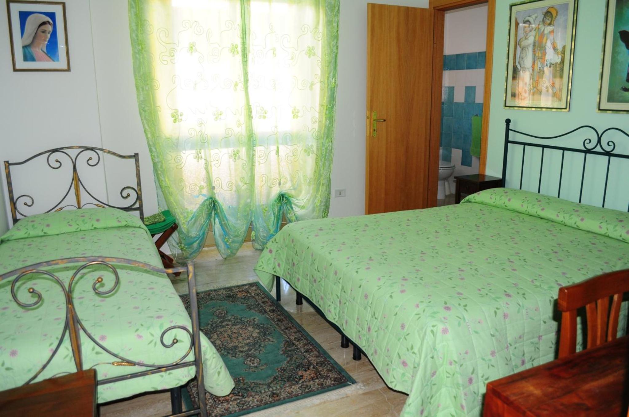 Triple Room - Photo 1