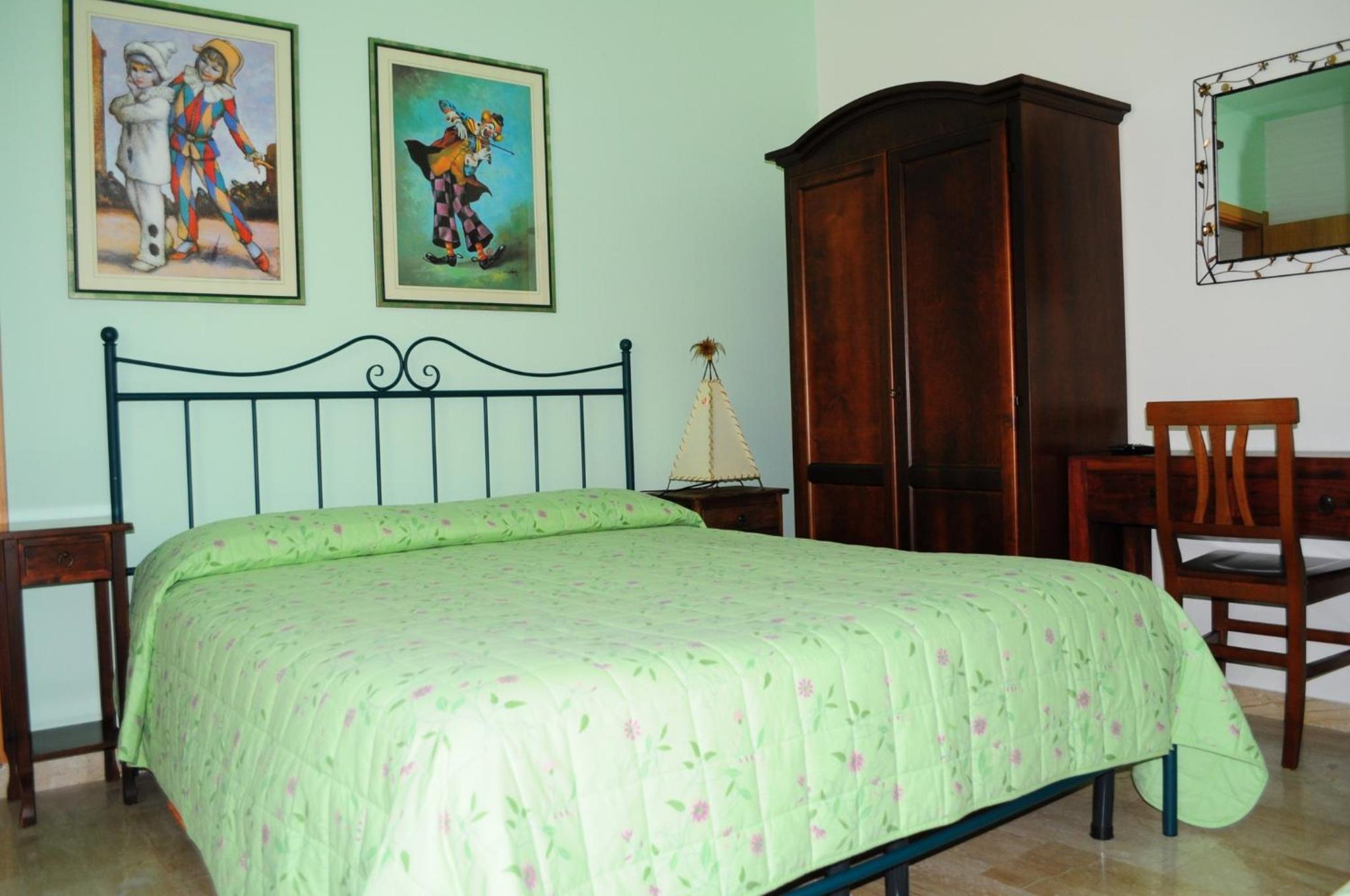 Triple Room - Photo 10