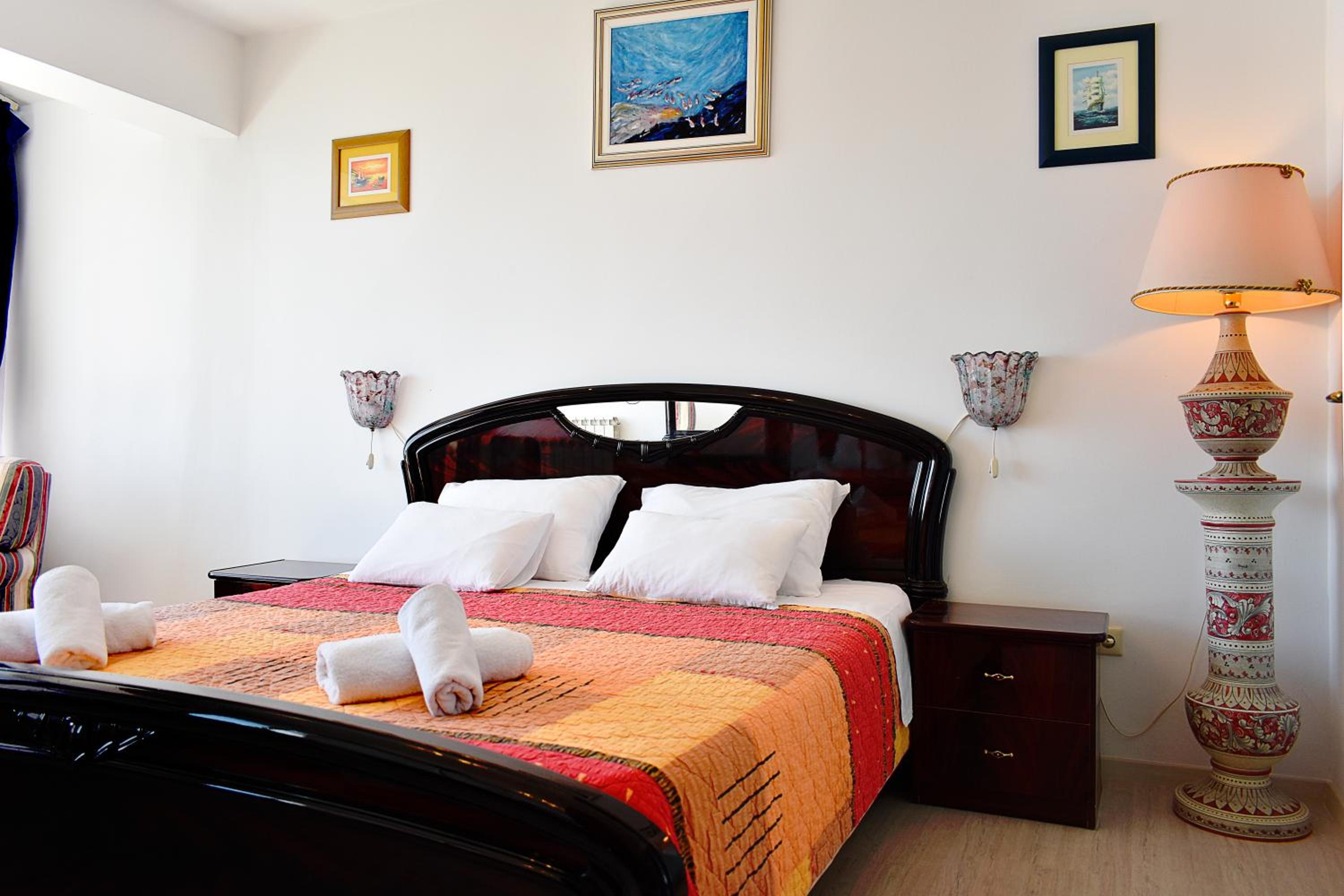 Standard Double Room - Photo 2