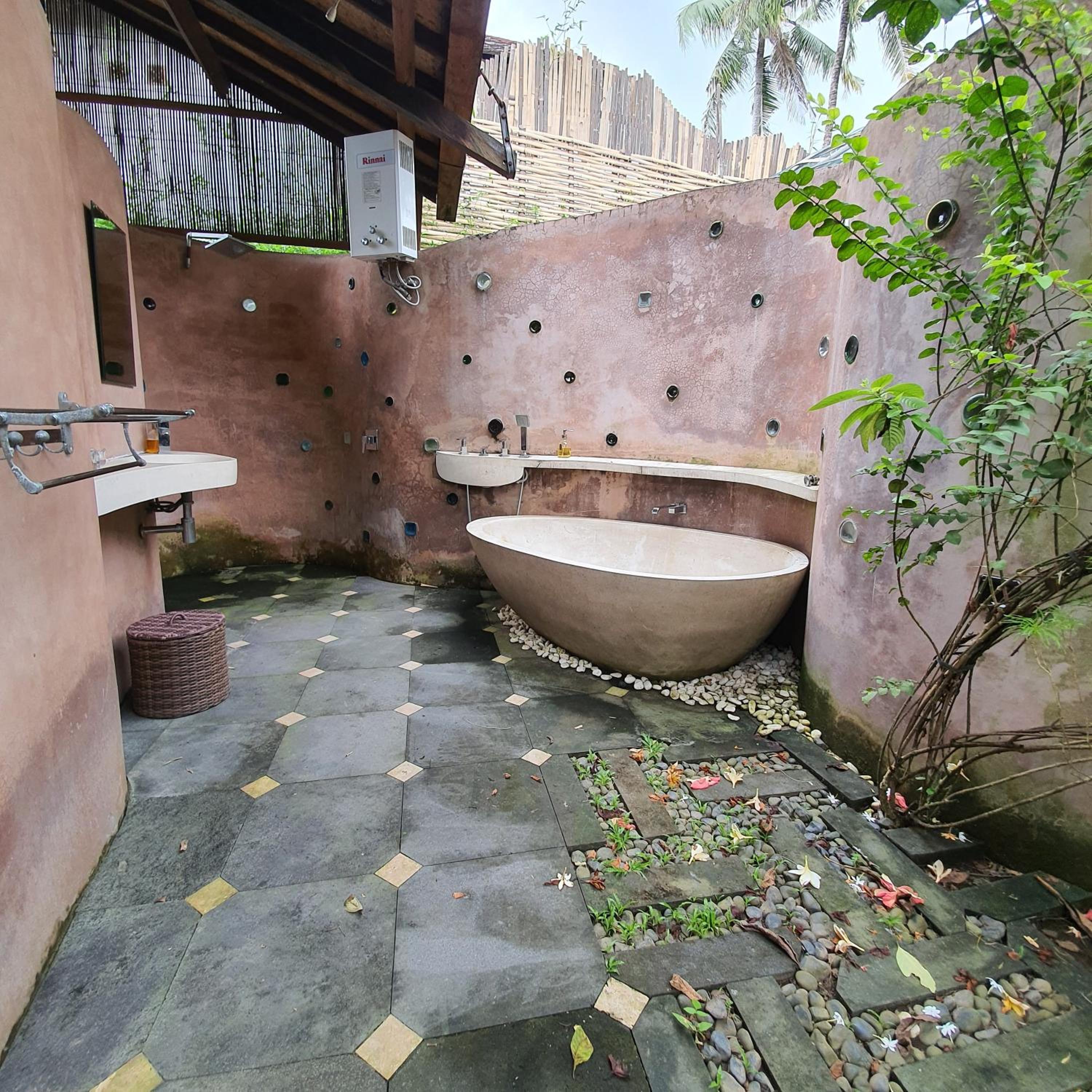 Three-Bedroom Bungalow - Photo 17