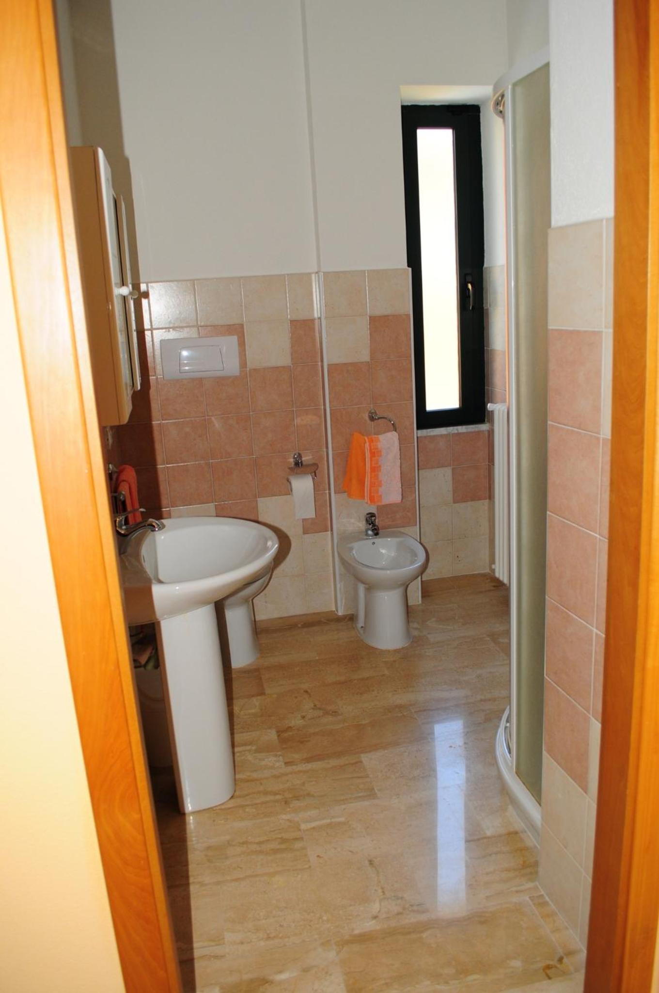 Quadruple Room - Photo 4
