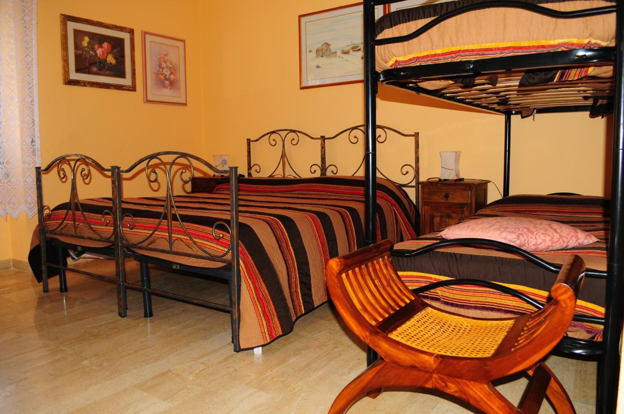 Quadruple Room - Photo 1