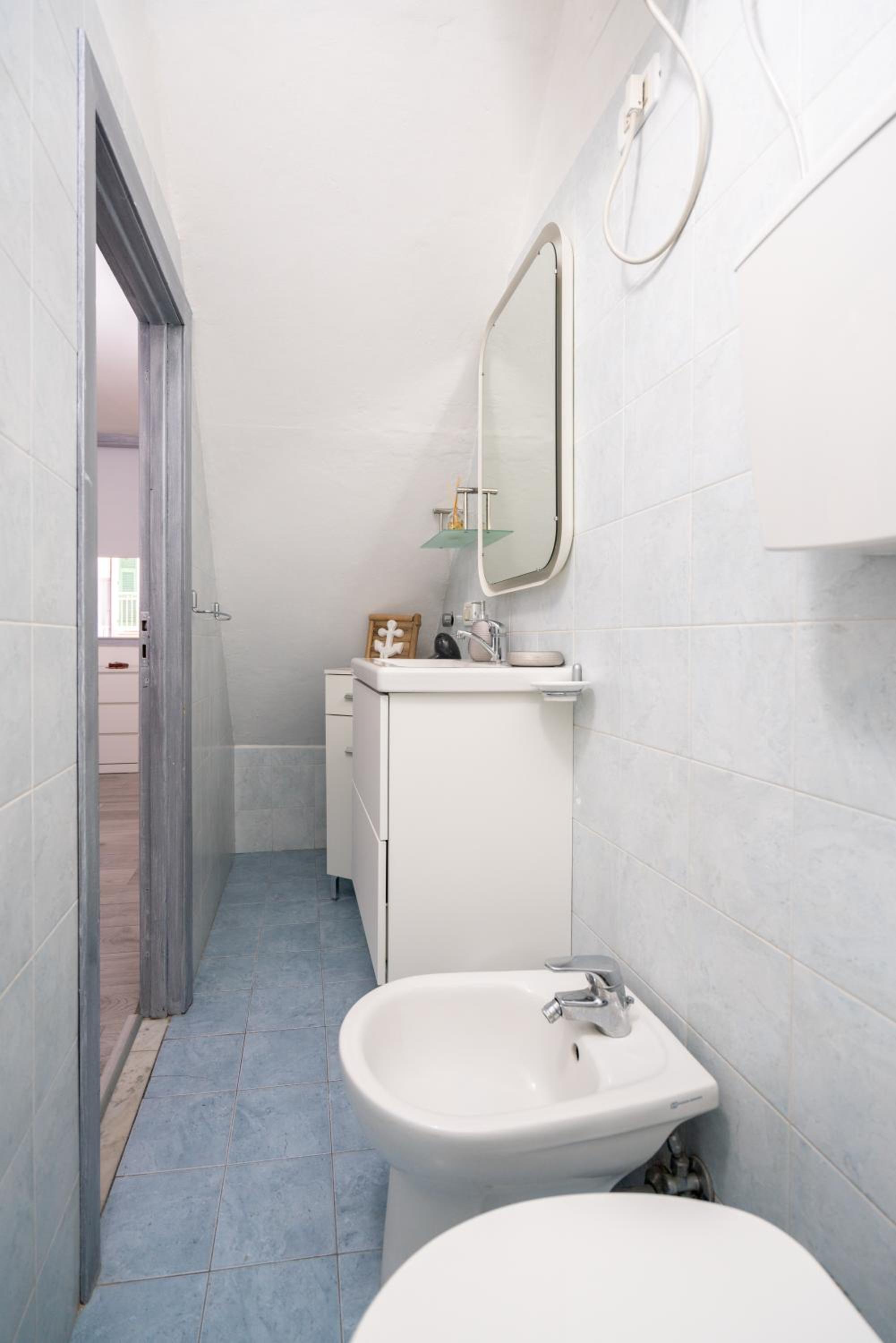 One-Bedroom Apartment - Photo 5