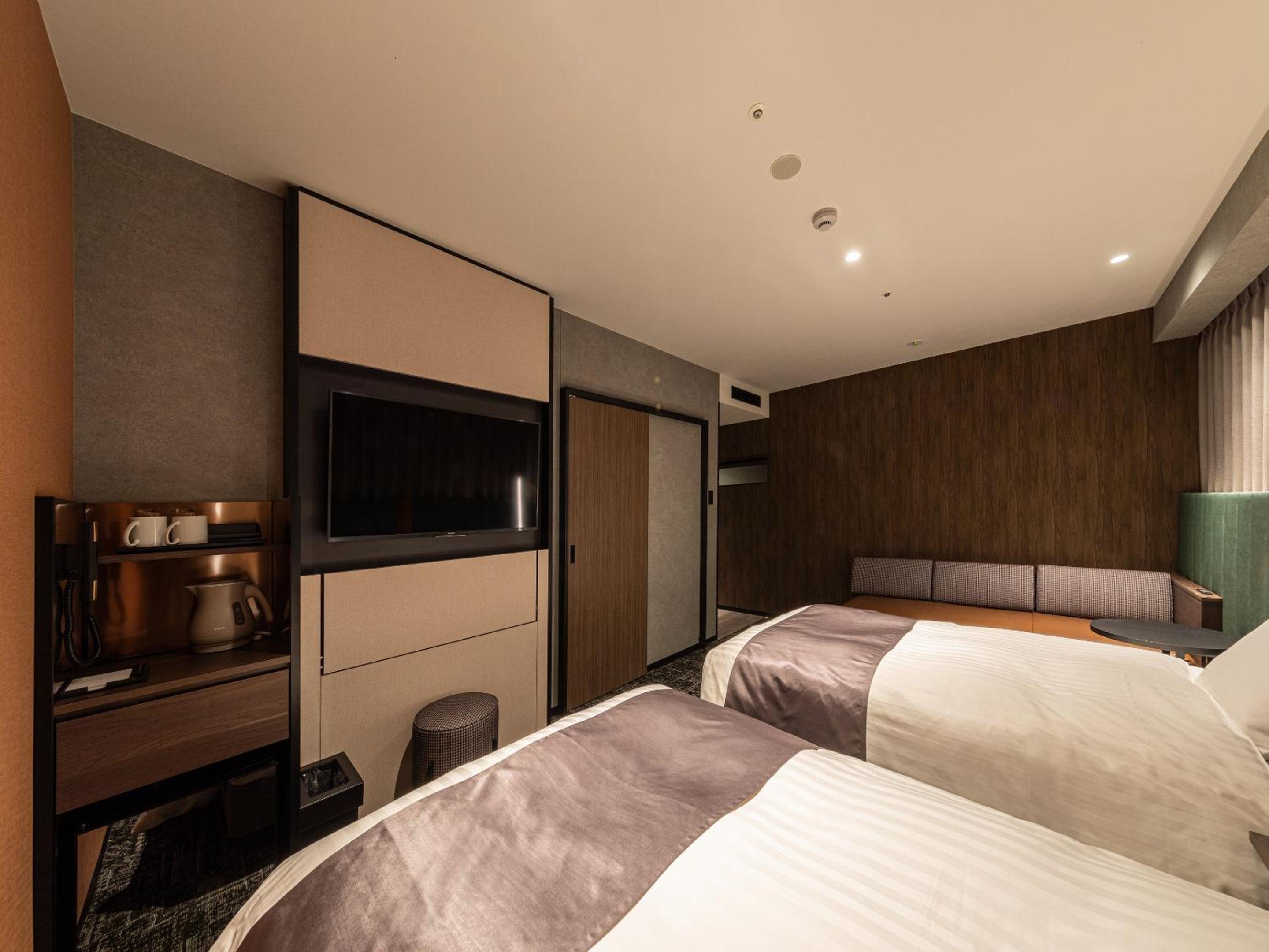 Renewal Executive Twin Room - Photo 4