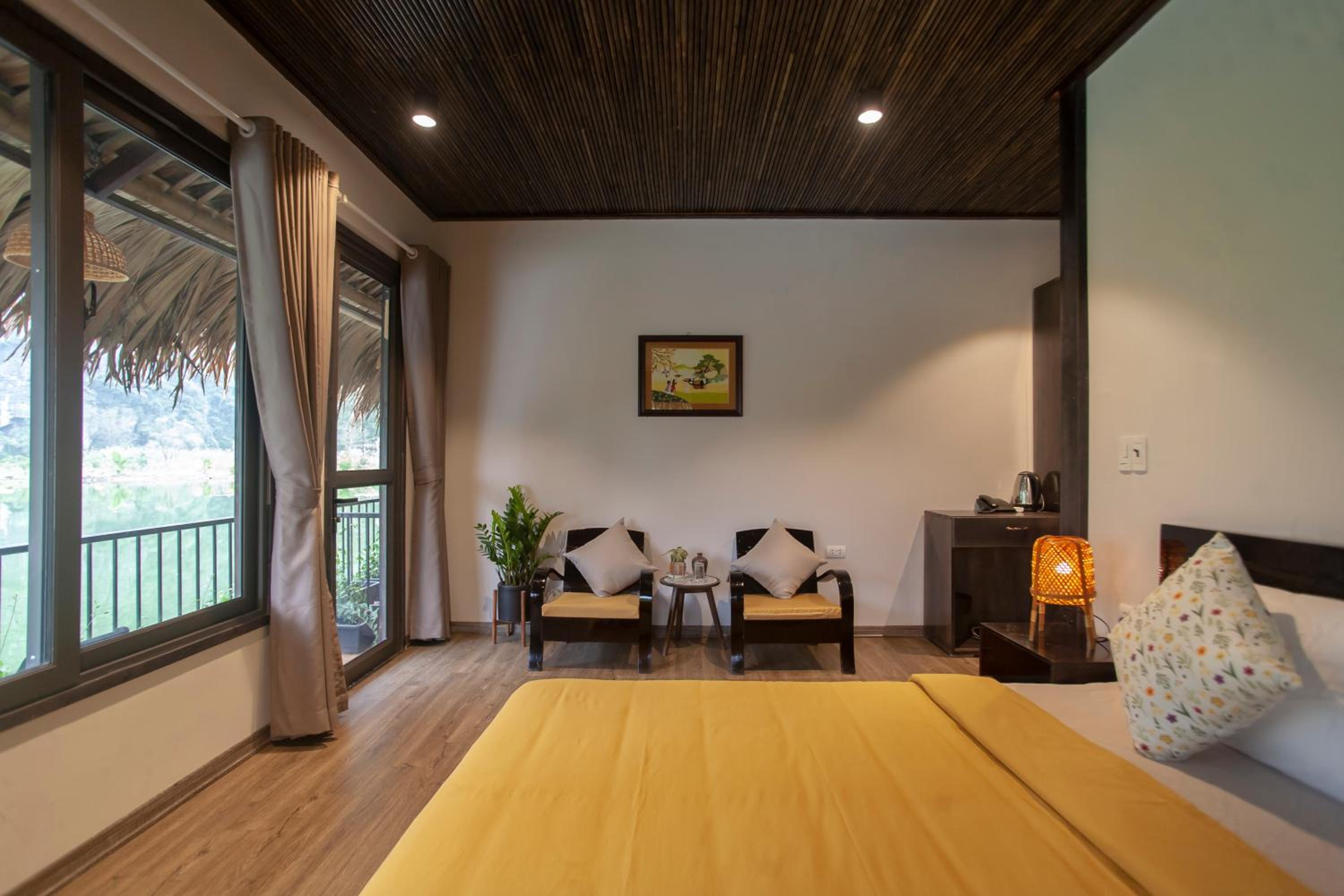 Double Room with Lake View photo 3