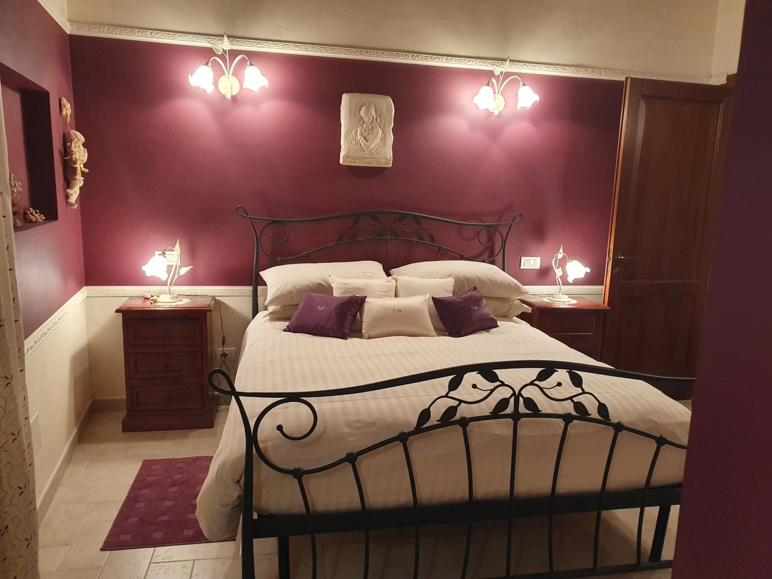 Deluxe Double Room - Photo 7