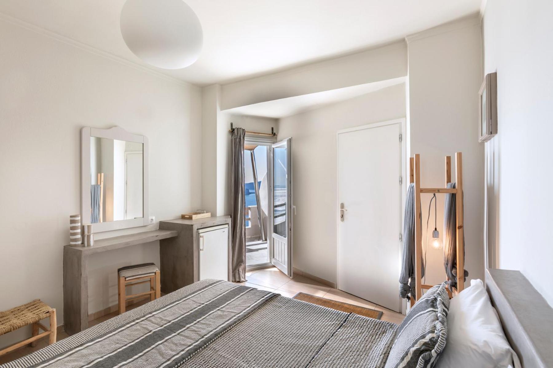 Superior Double Room With Volcano View Balcony - Photo 8