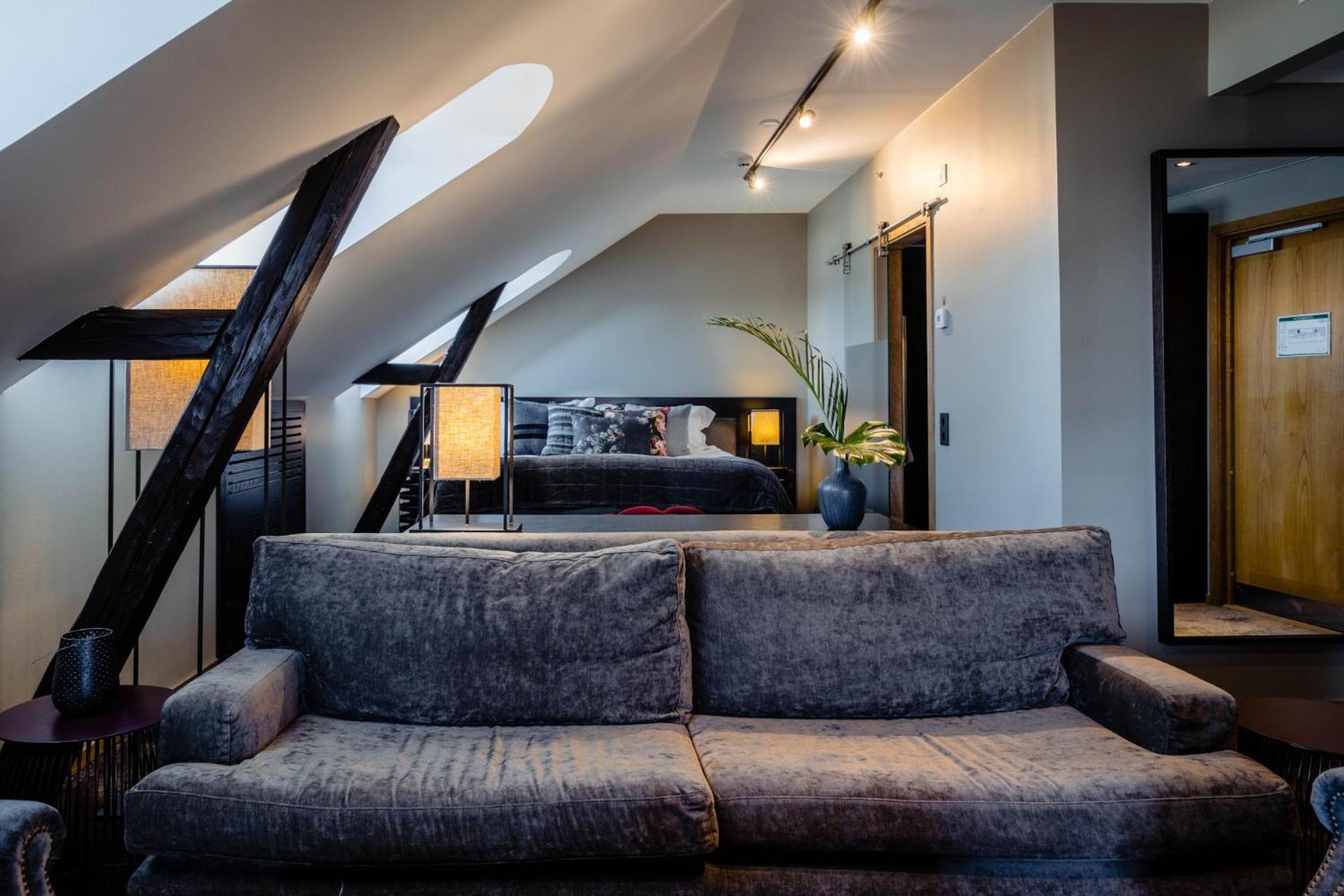 Standard Double Suite - Main Building photo 1