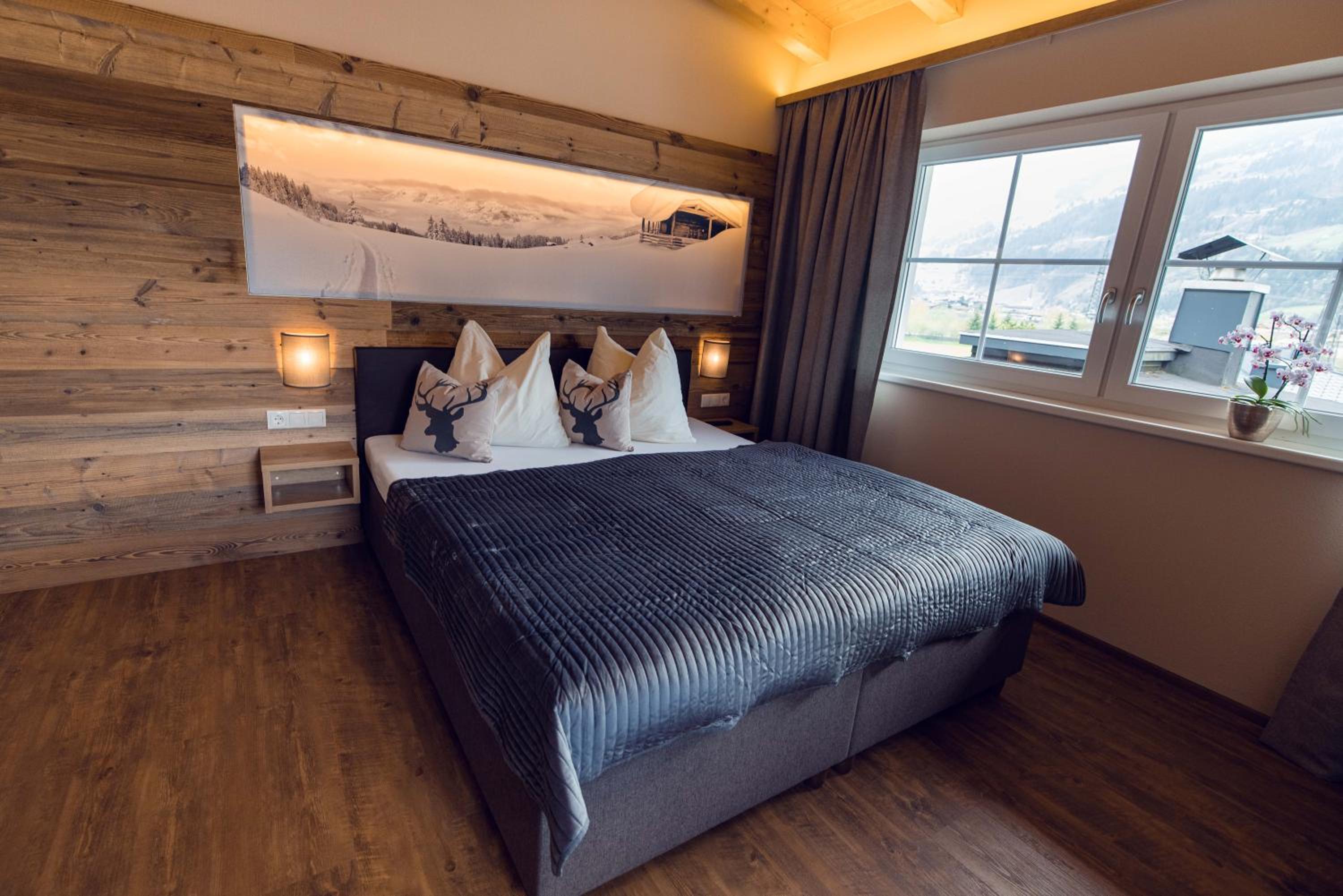 Two-Bedroom Apartment with Balcony photo 1