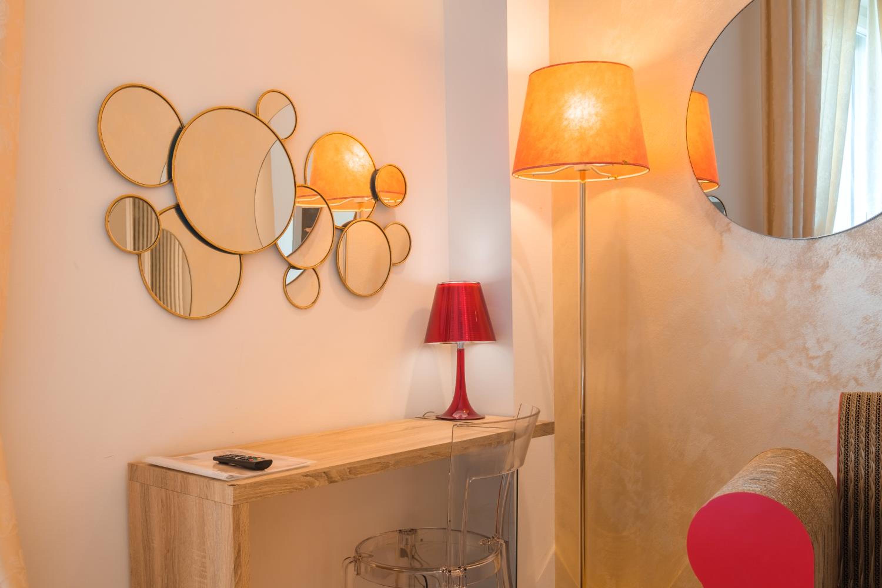 Deluxe Junior Suite - Photo 4