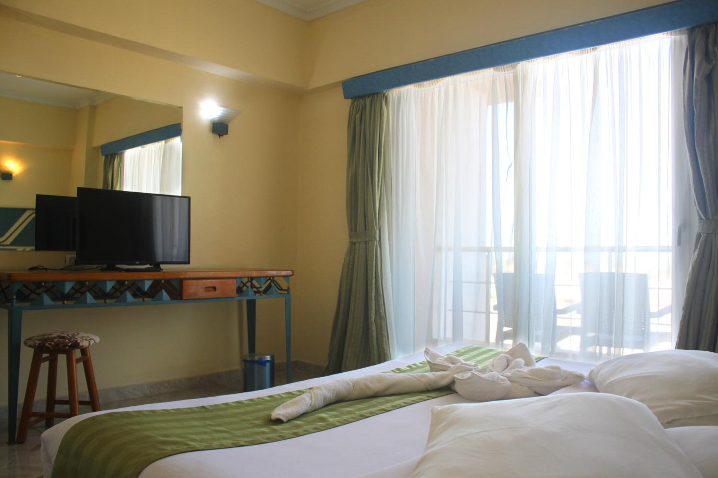 Standard Double Or Twin Room photo 2