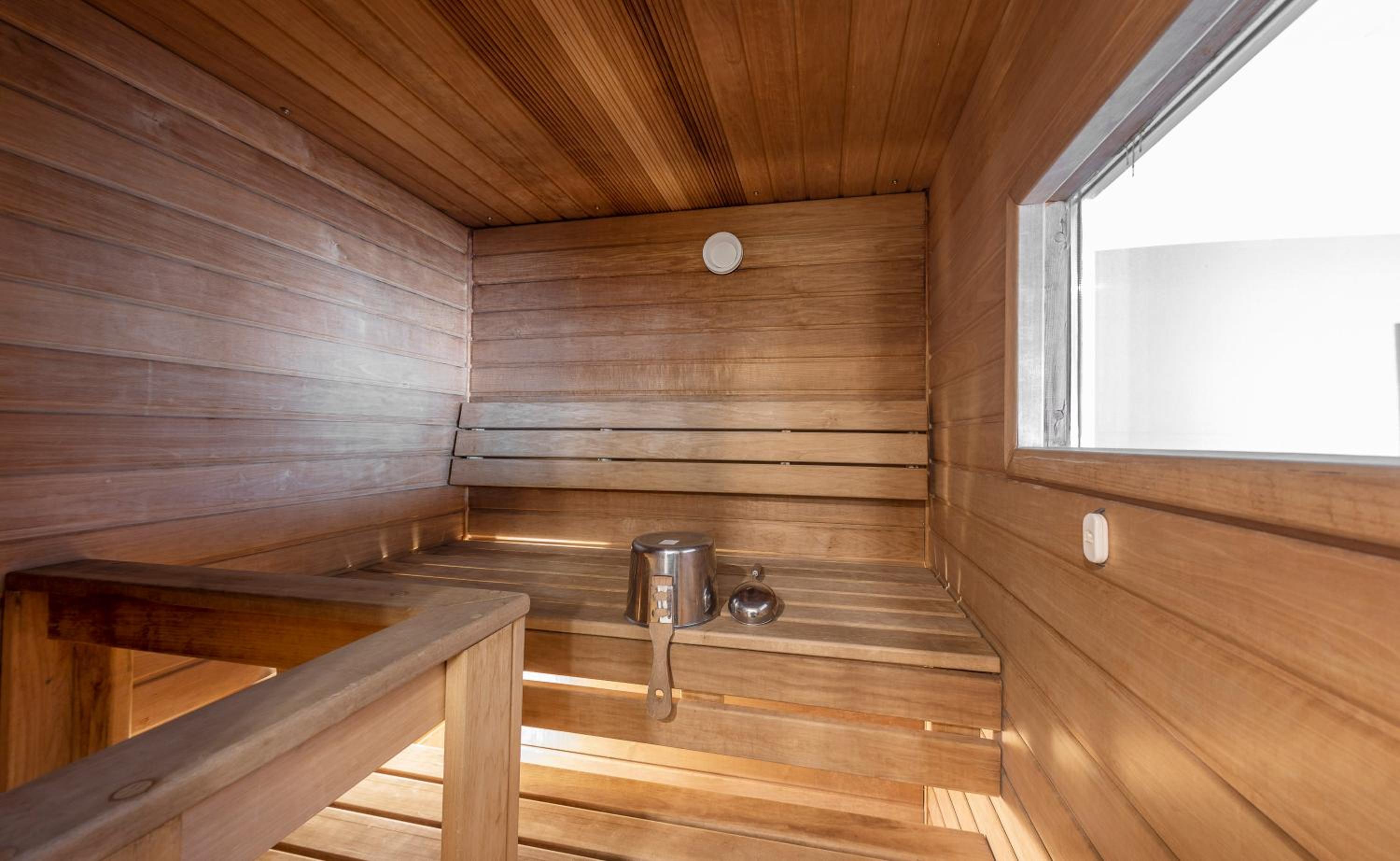 Junior Suite with Sauna - Photo 3
