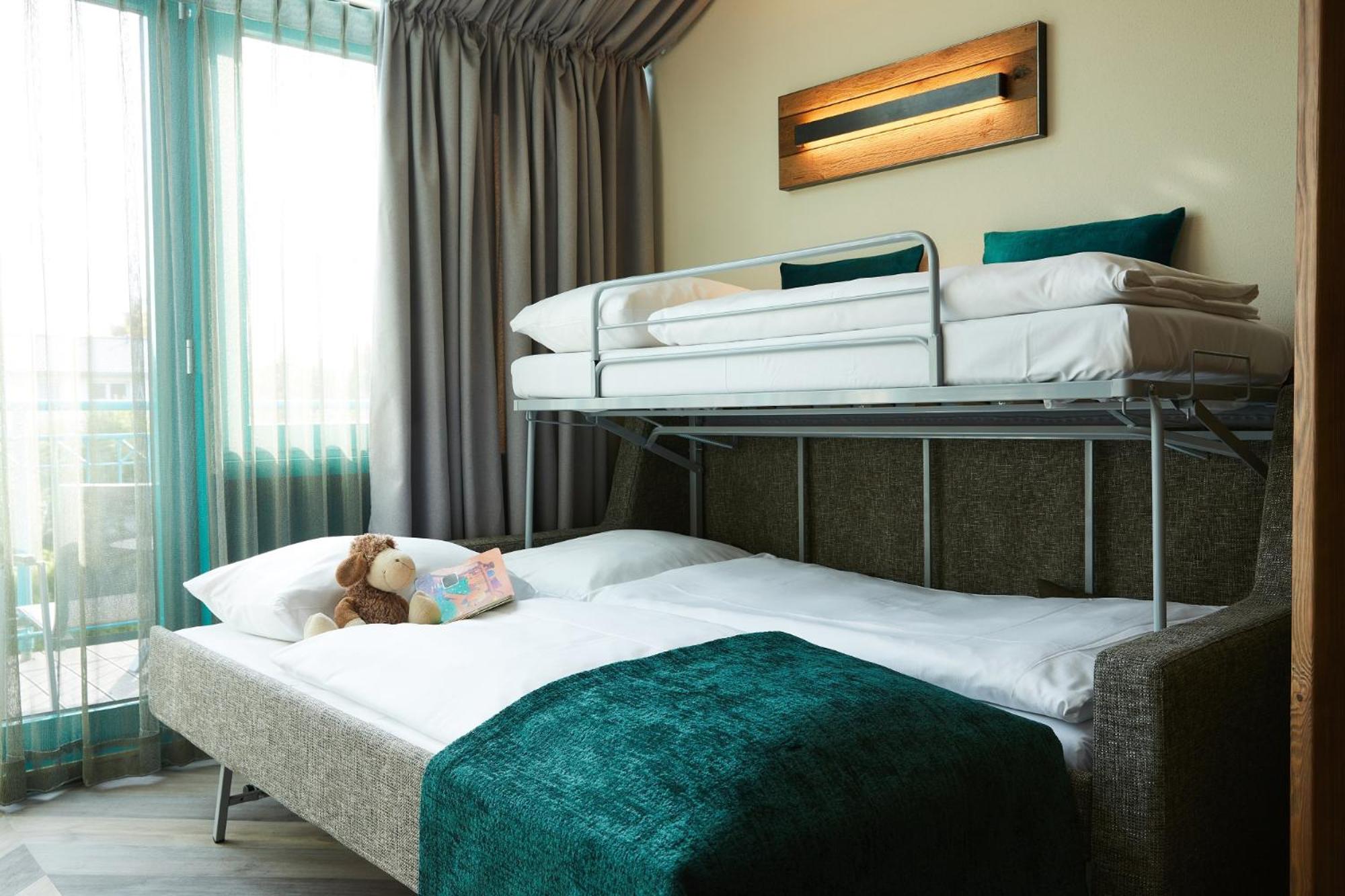 Junior Suite with Balcony - Photo 1