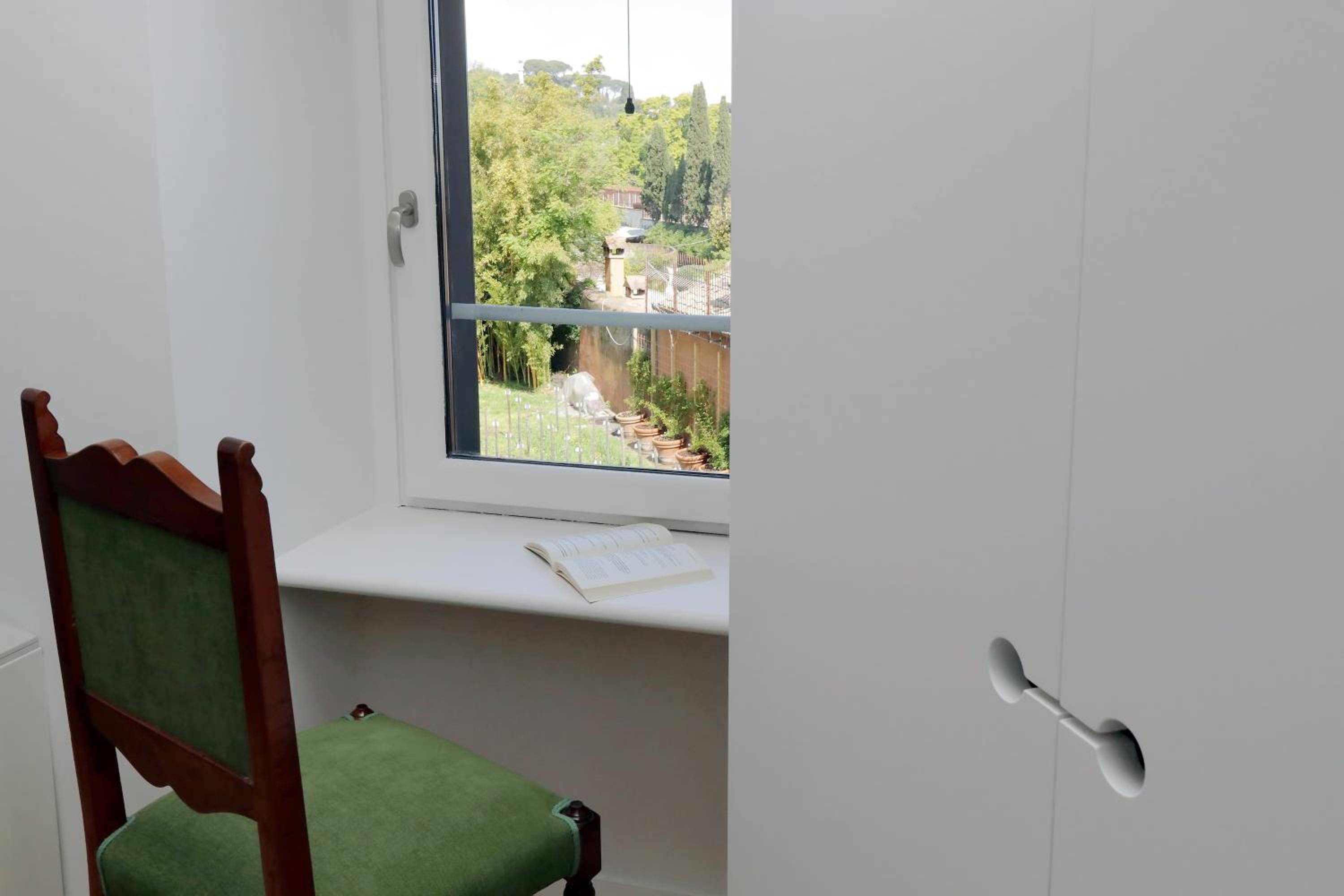 Apartment with Terrace photo 3