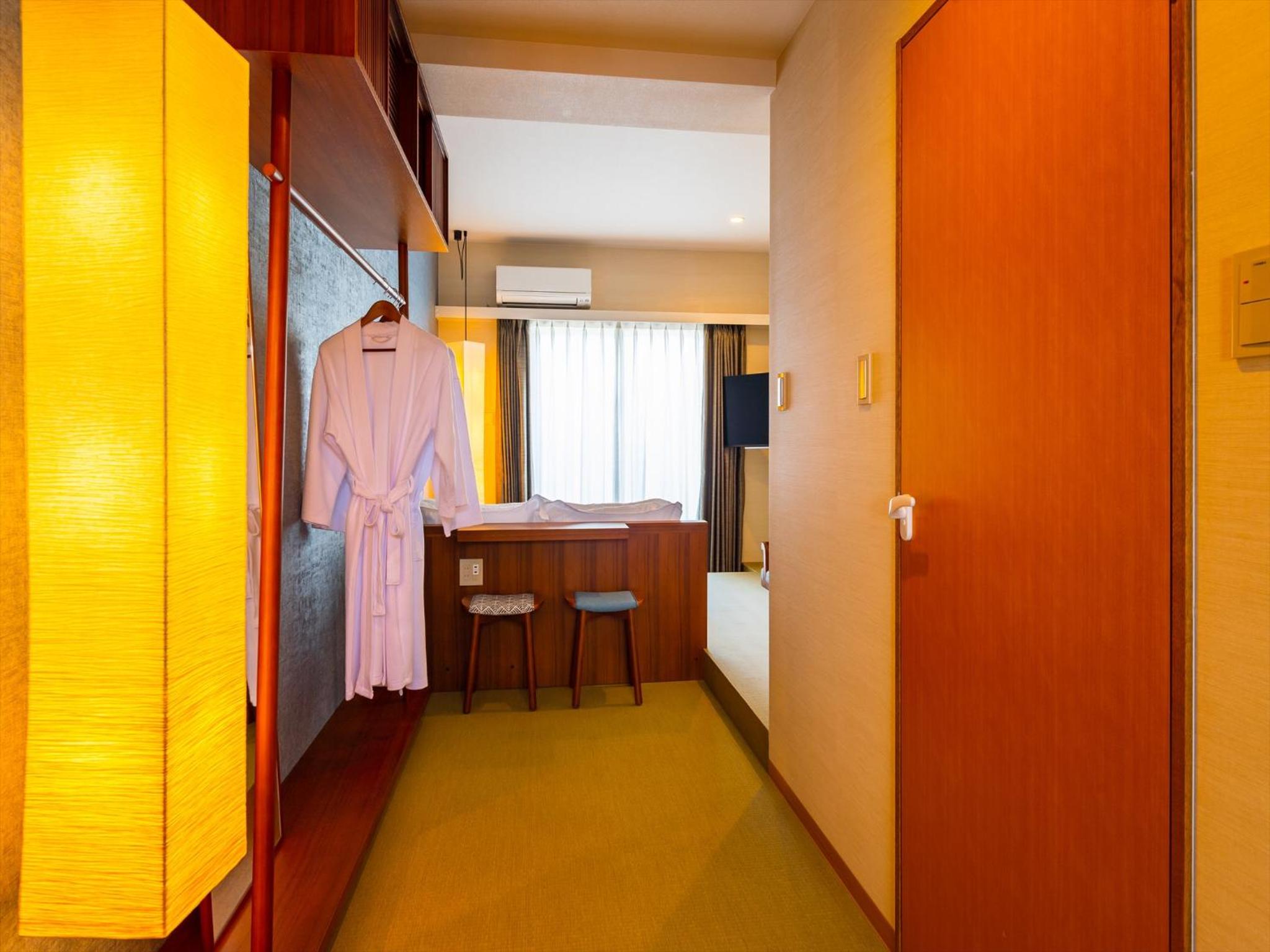 Luxury Double Room (9F~11F) - Photo 6