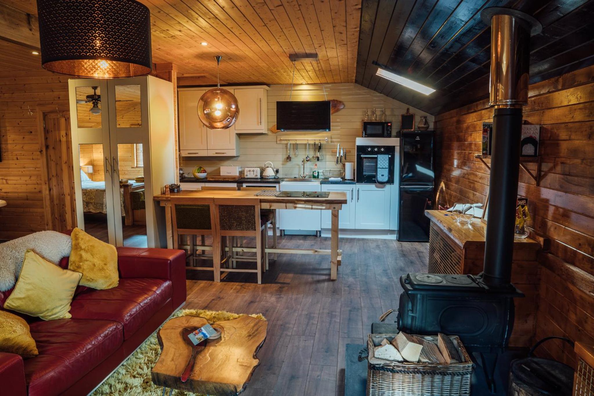 Log Cabin photo 2