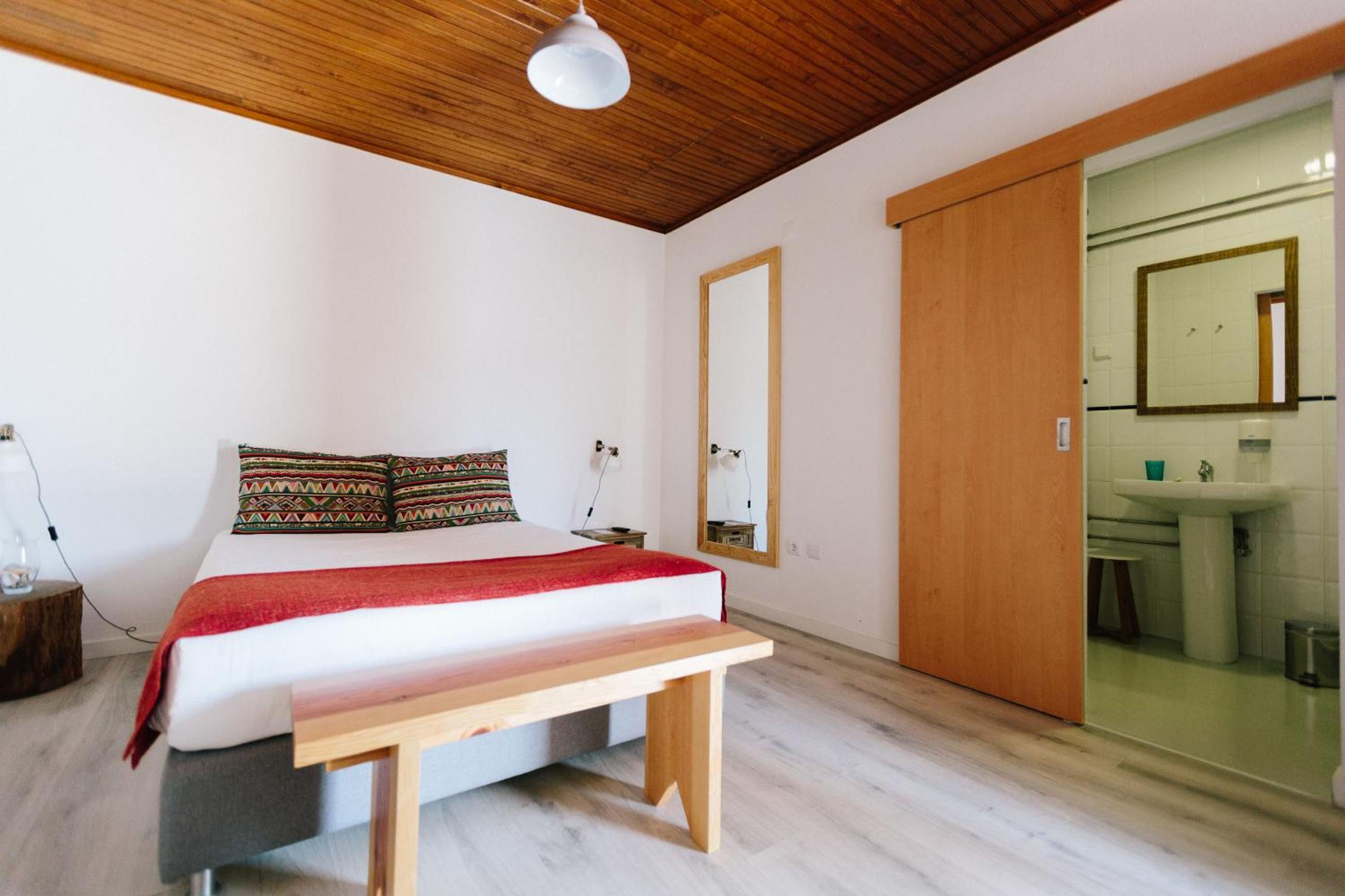 Double Room - Photo 3