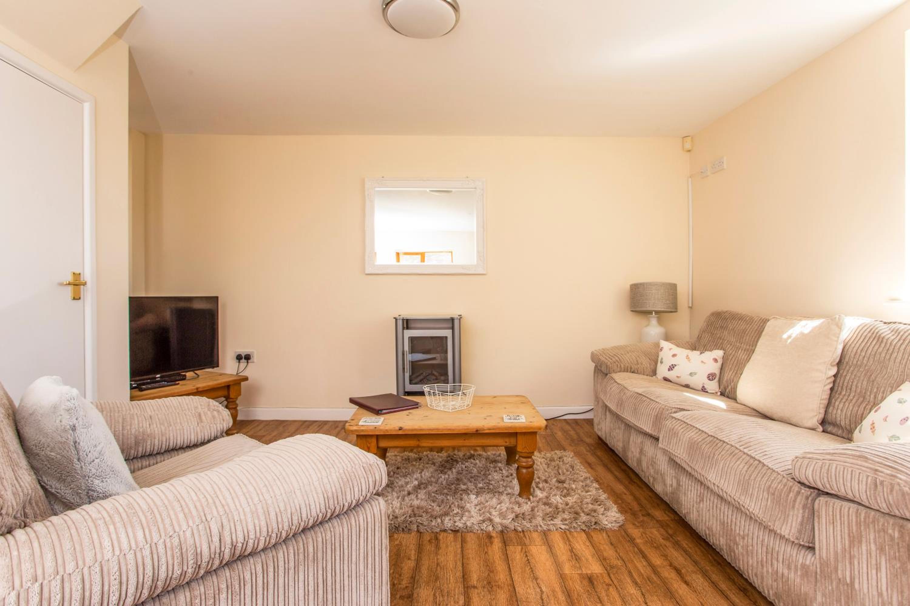 Two-Bedroom Cottage - East Barn Cottage photo 1