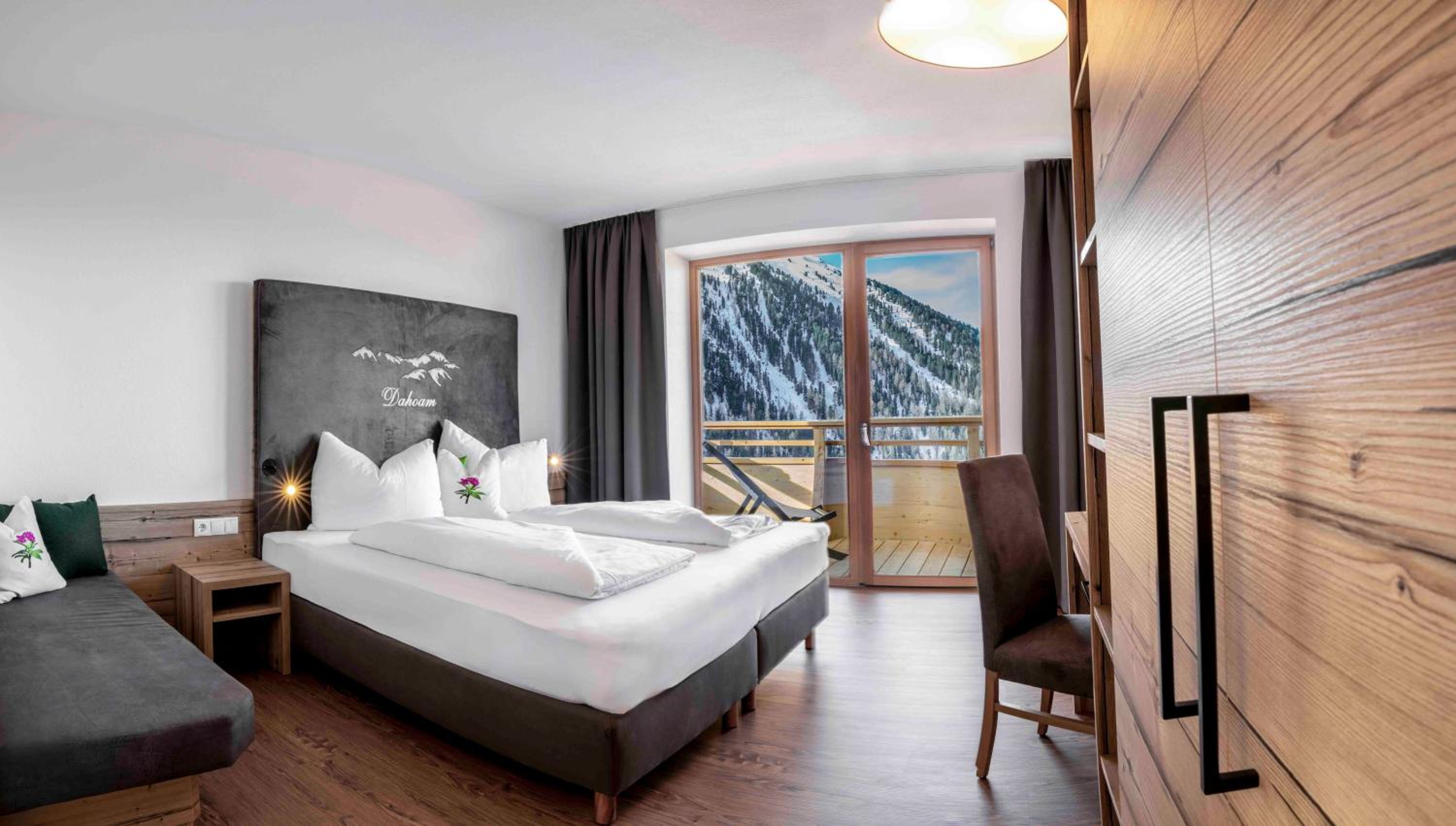 Classic Double Room with Balcony photo 1
