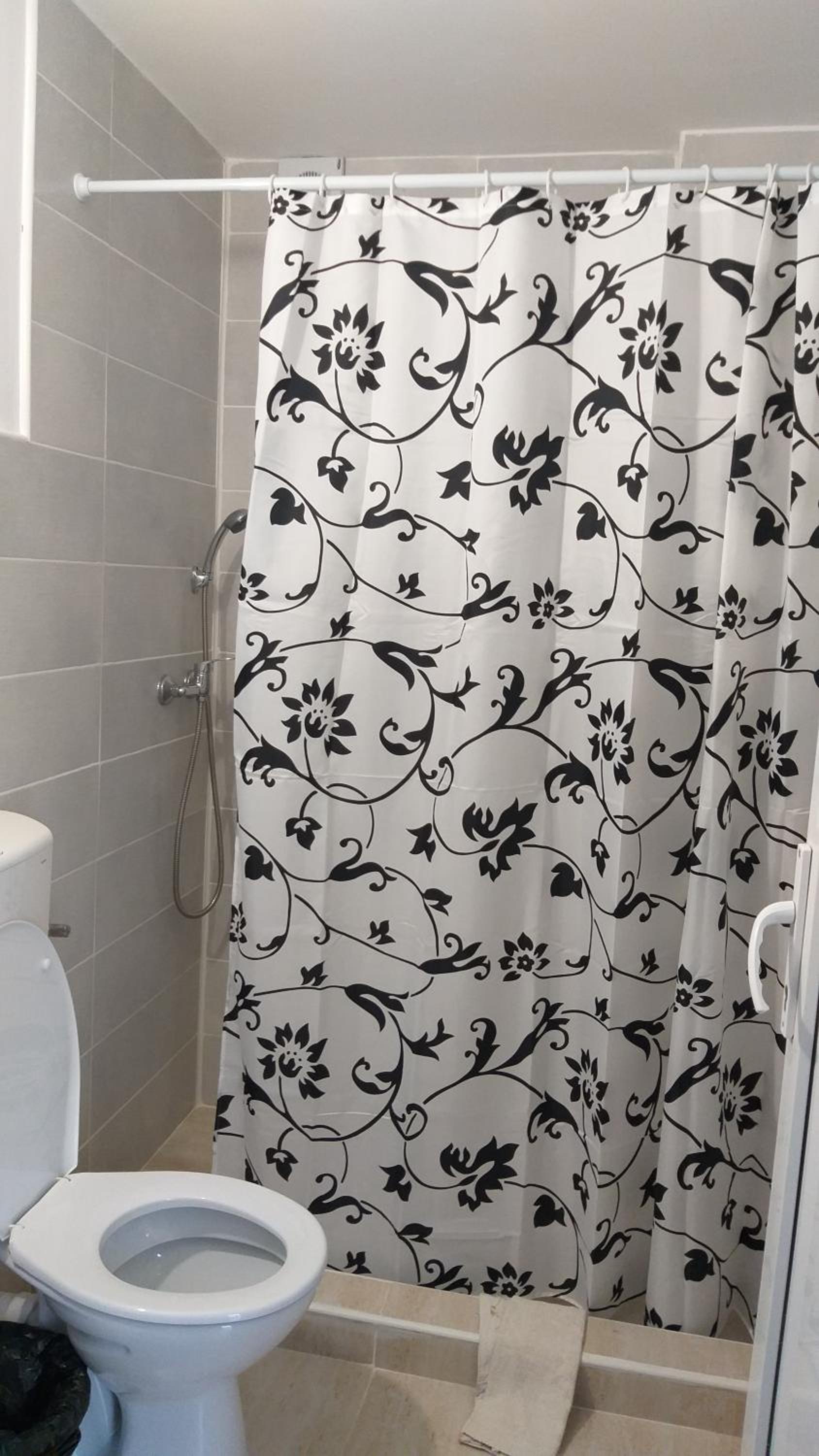 Two-Bedroom Apartment - Photo 2