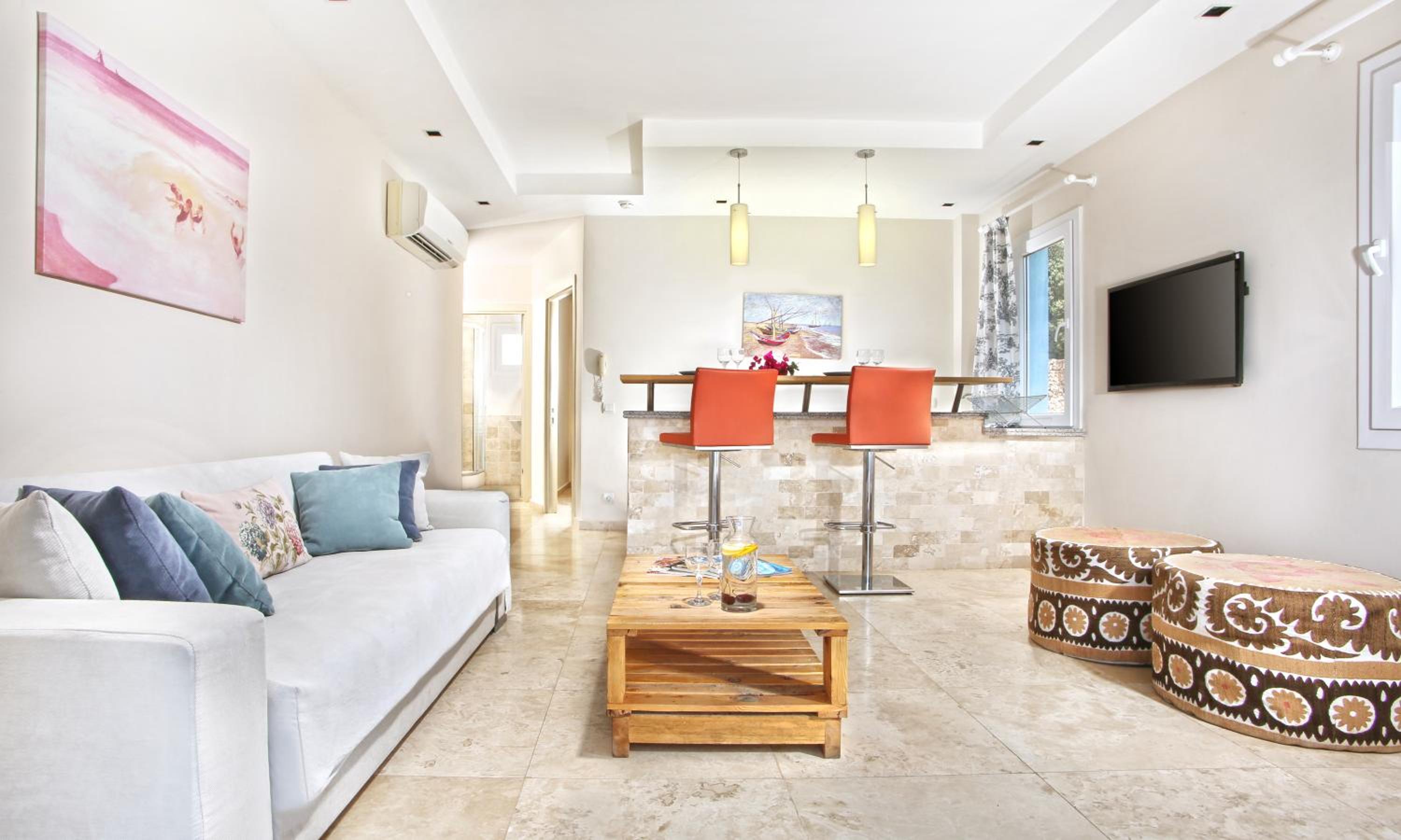 Master Suite with Partial Sea View