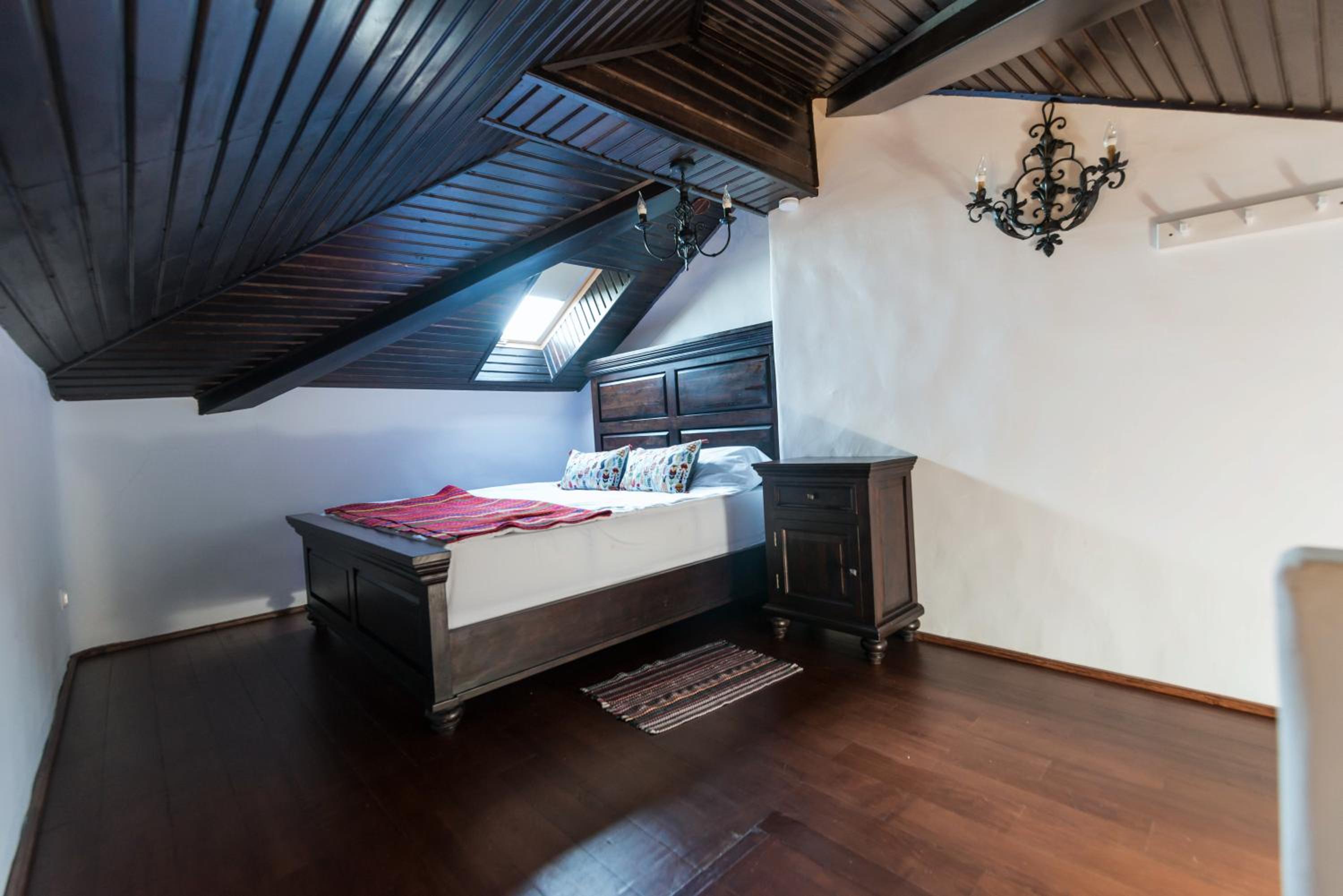 Apartment - Split Level photo 1